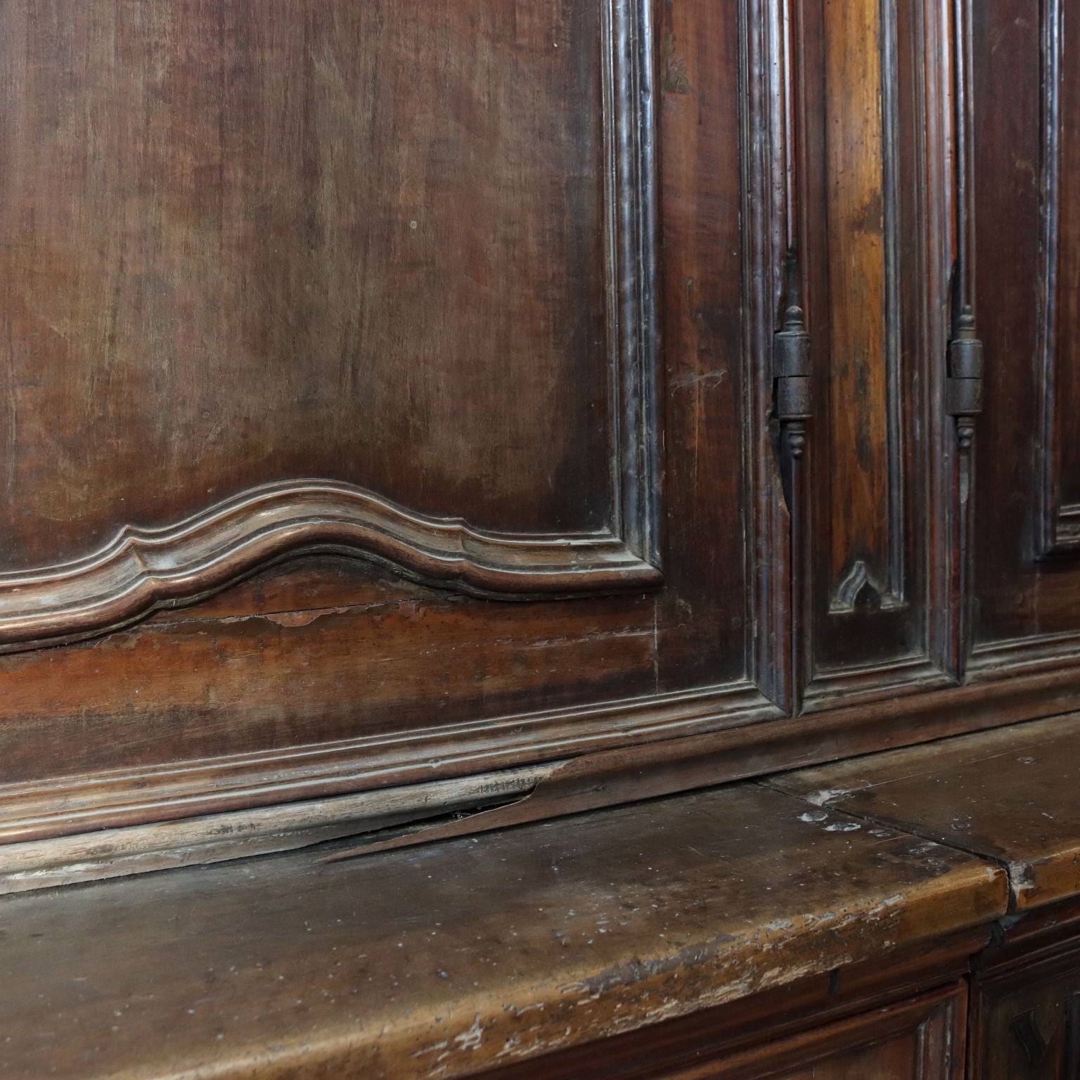  | Antiques  Cupboards