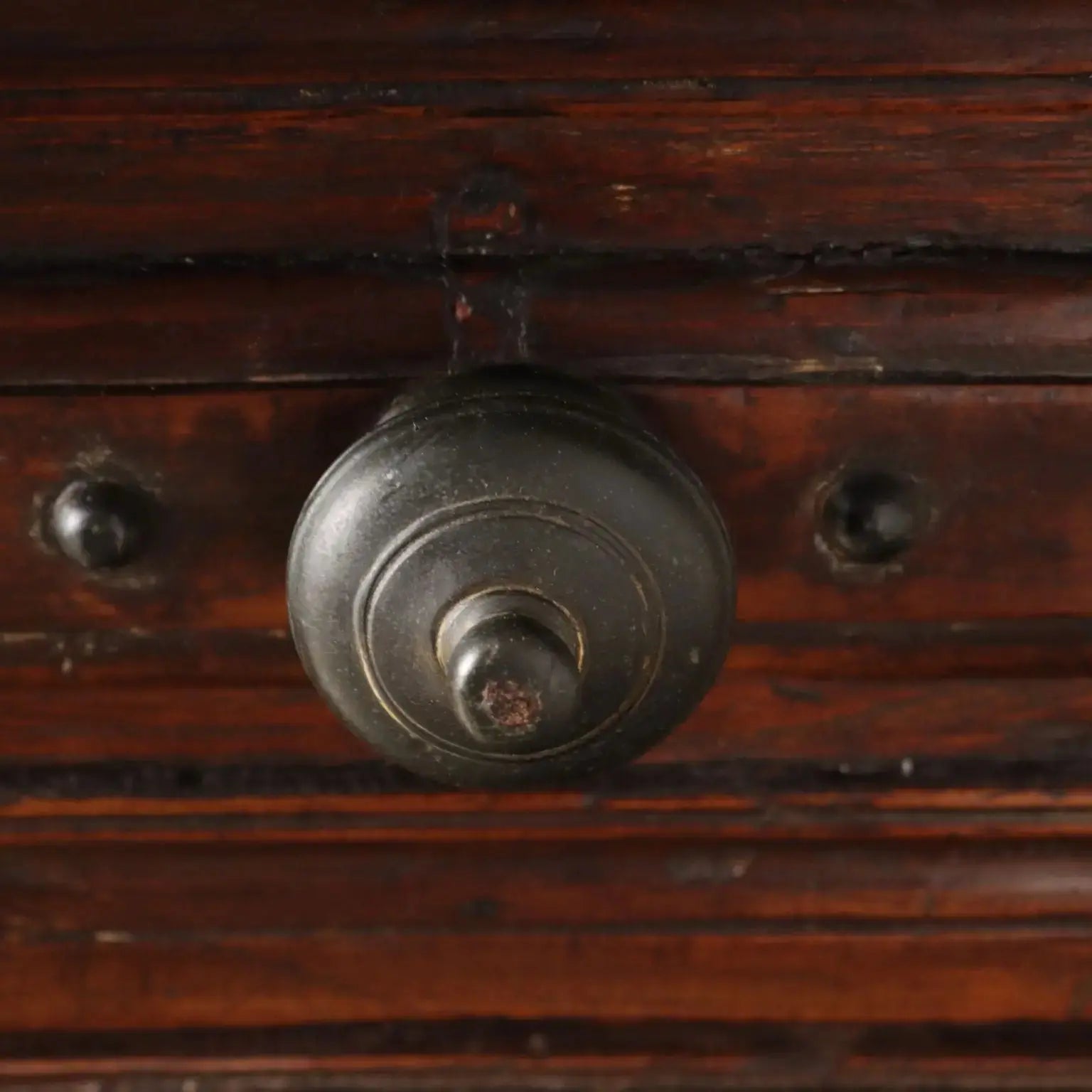 Emilian Baroque Sideboard in Elm - Early 18th Century