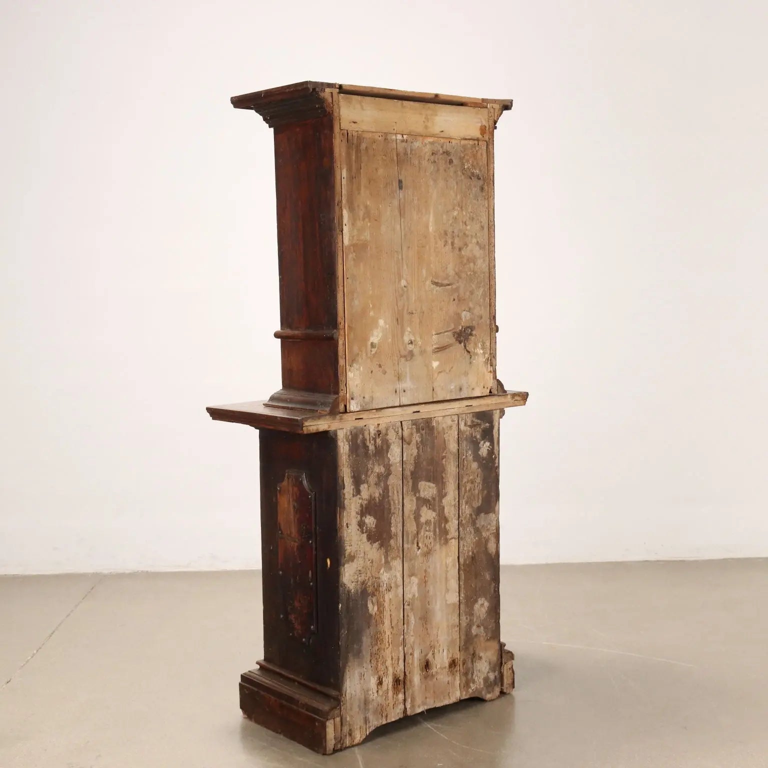 Neobaroque Walnut Sideboard with Cabinet - 19th Century