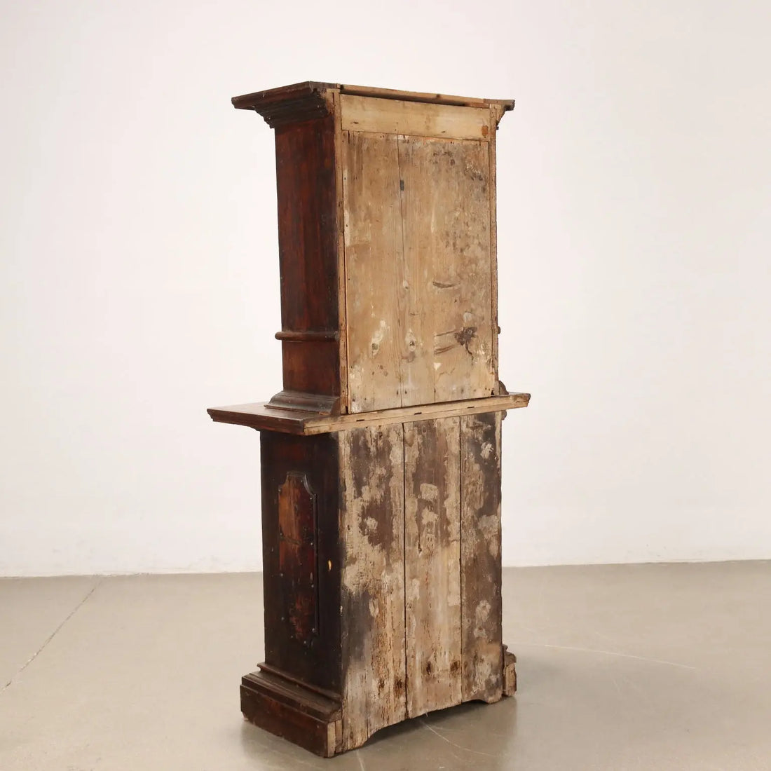 Neobaroque Walnut Sideboard with Cabinet - 19th Century