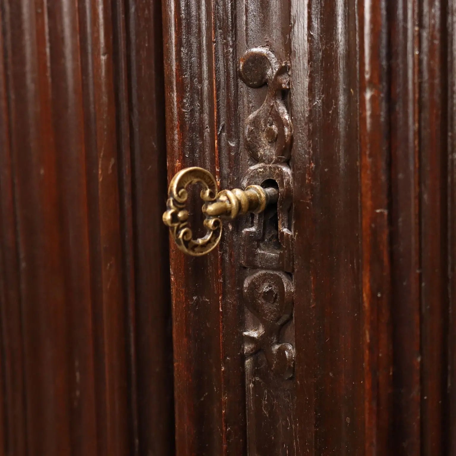 Antique Baroque Cupboard Walnut Italy XVIII Century - Piedmont, Early XVIII Century | Antiques | Cupboards
