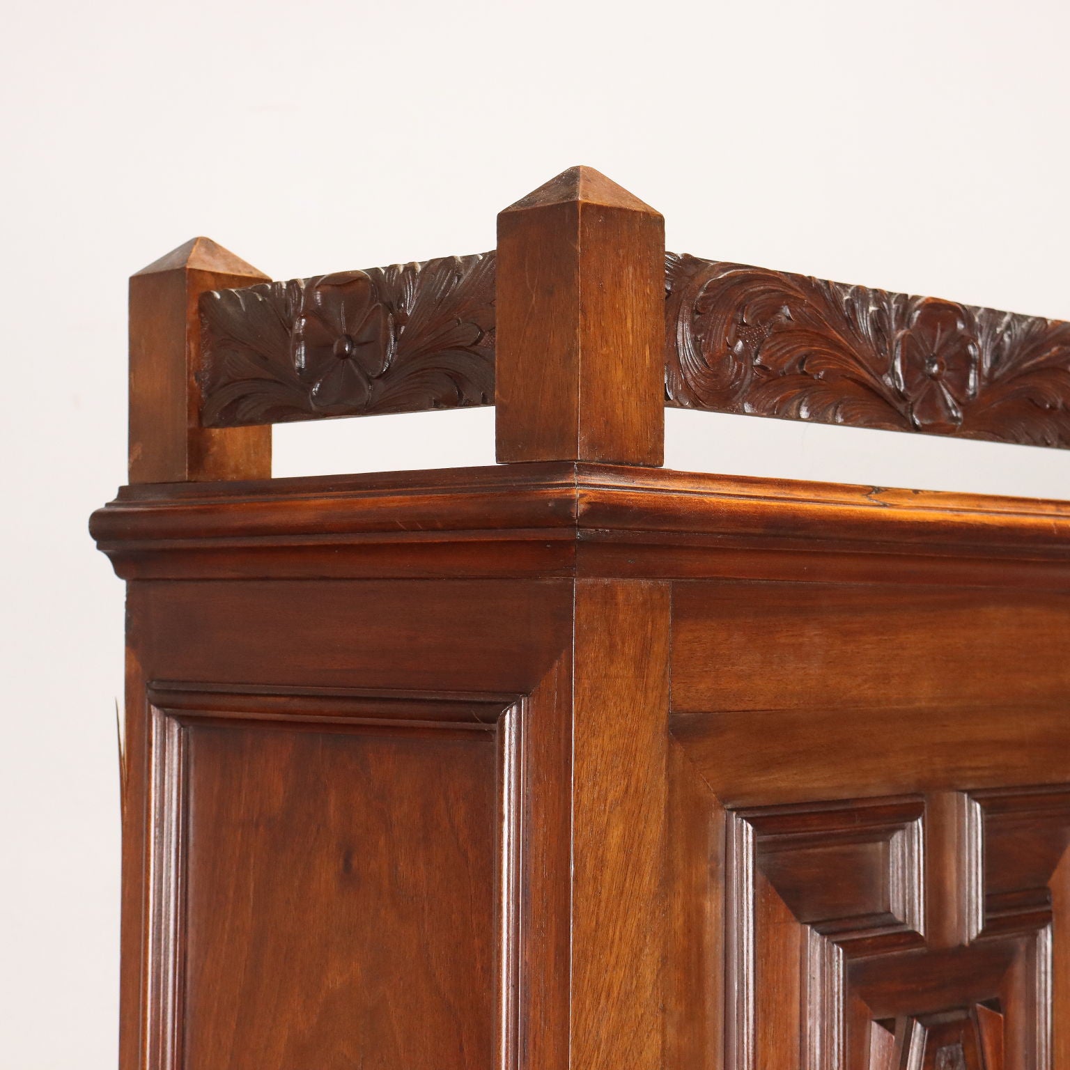 Antique Cupboard with Double Top Mahogany Italy XX Century - Italy, XX Century | Antiques  Cupboards