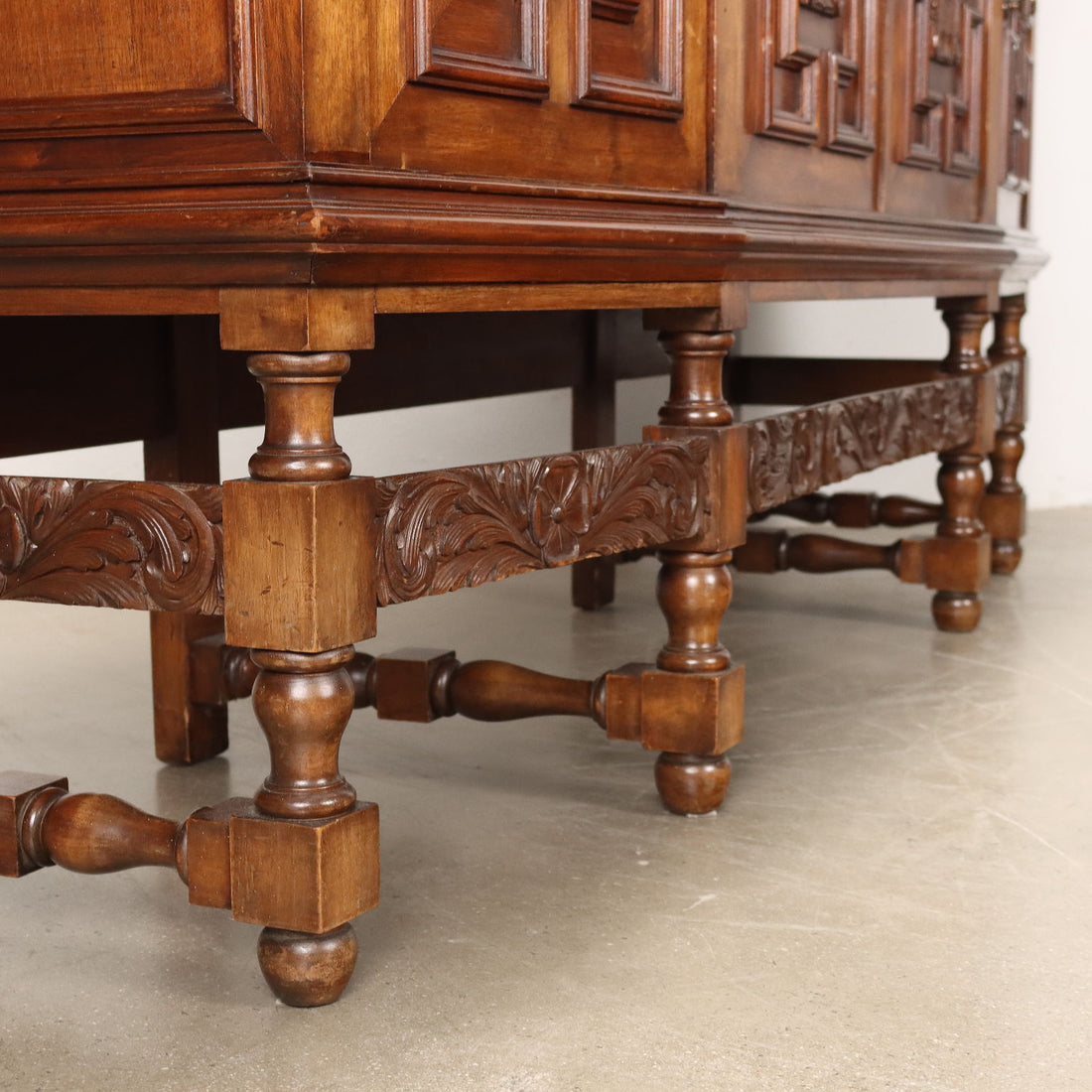 Antique Cupboard with Double Top Mahogany Italy XX Century - Italy, XX Century | Antiques  Cupboards