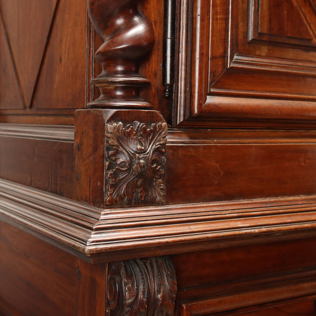  | Antiques  Cupboards