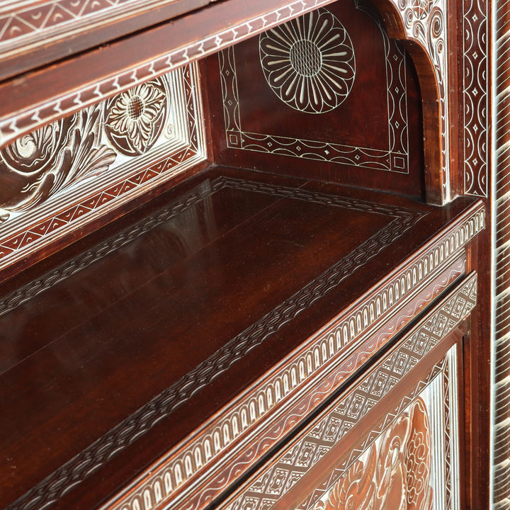  | Antiques  Cupboards