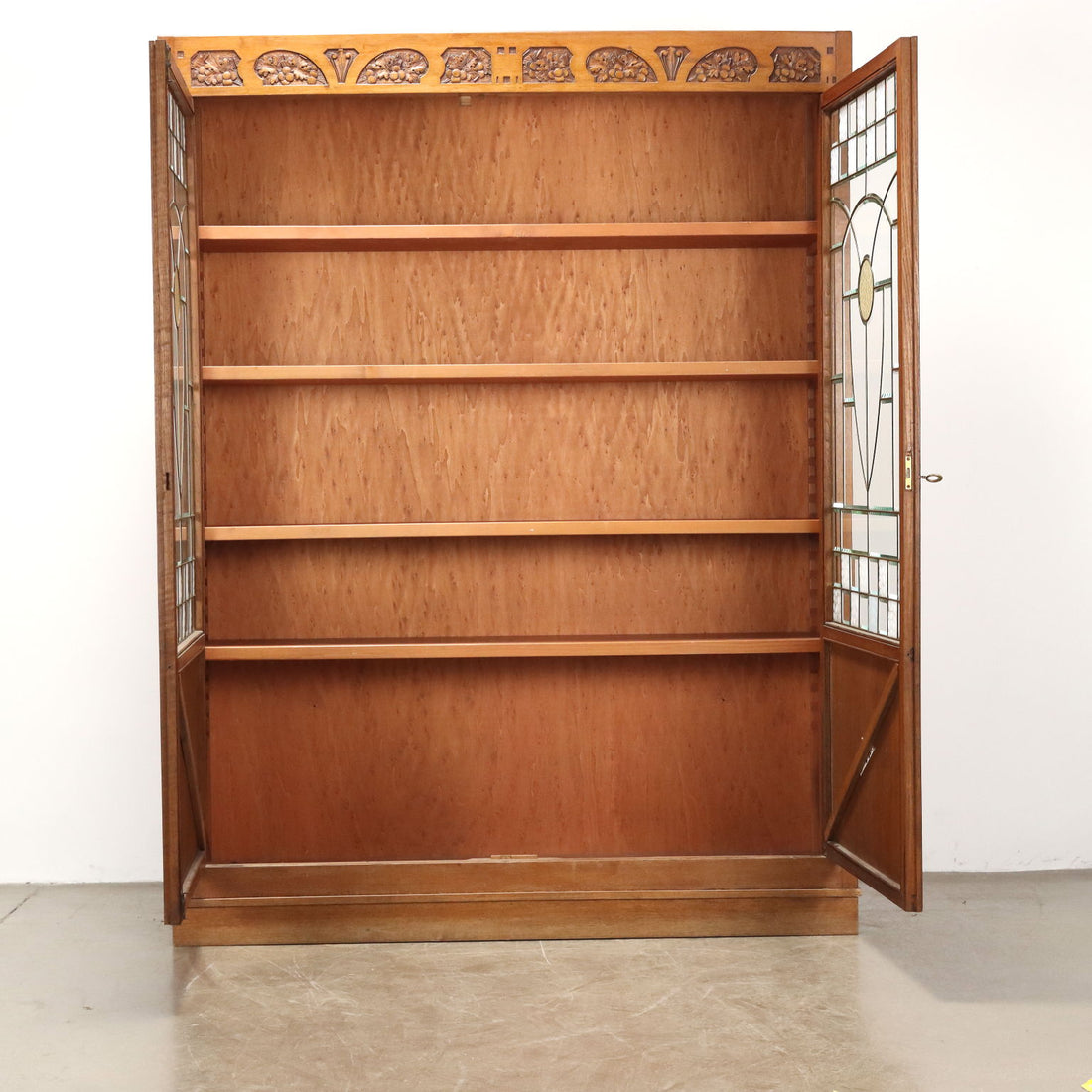  | Antiques  Cupboards