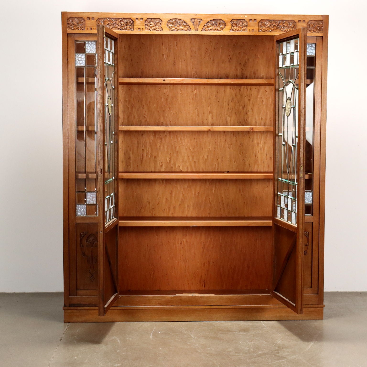  | Antiques  Cupboards