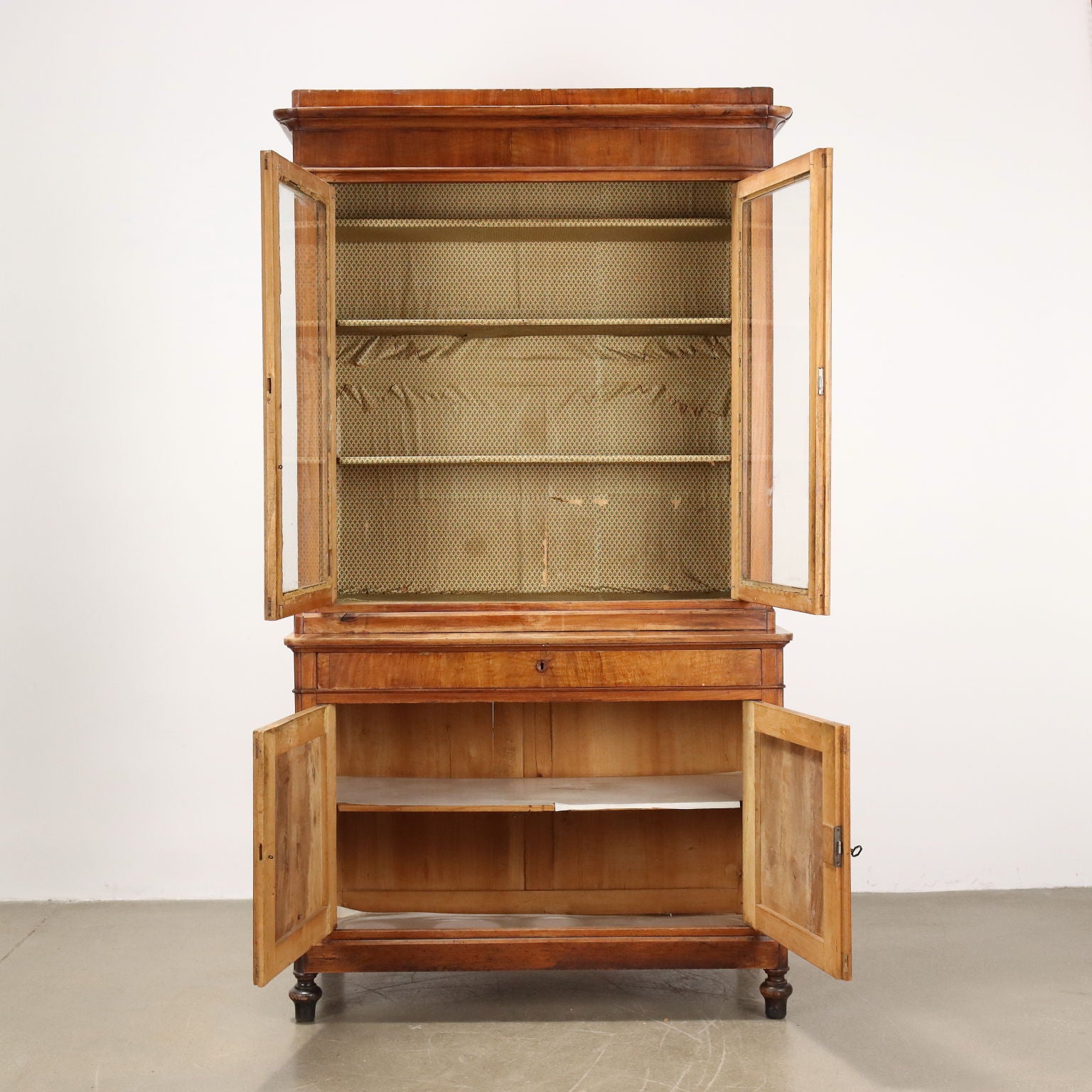  | Antiques  Cupboards