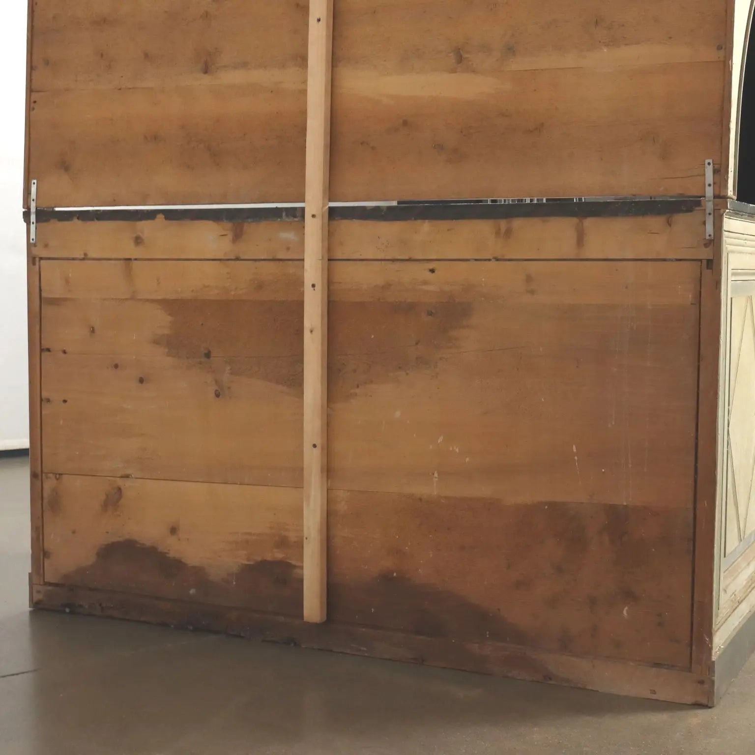 Antique Cupboard Neo-Classical Lacquered Fir Italy XVIII Century - Neoclassical lacquered sideboard | Antiques | Cupboards