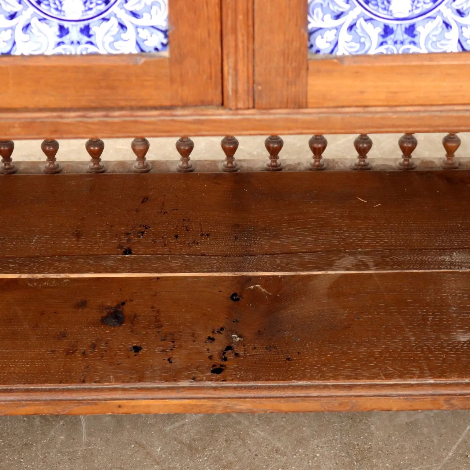 Antique Cupboard Art Nouveau Oak 2 Drawers XX Century - Italy, Early XX Century | Antiques | Cupboards
