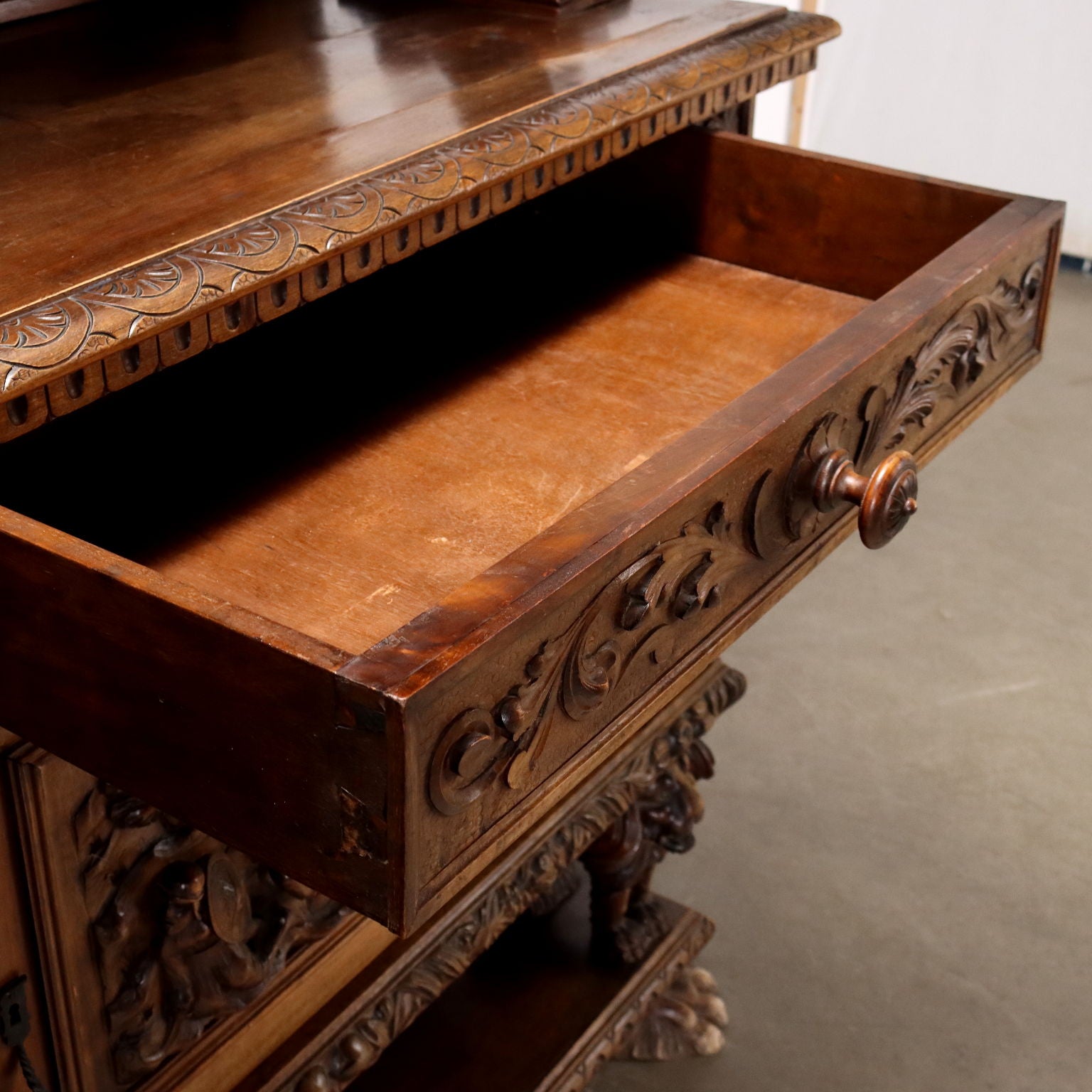  | Antiques  Cupboards