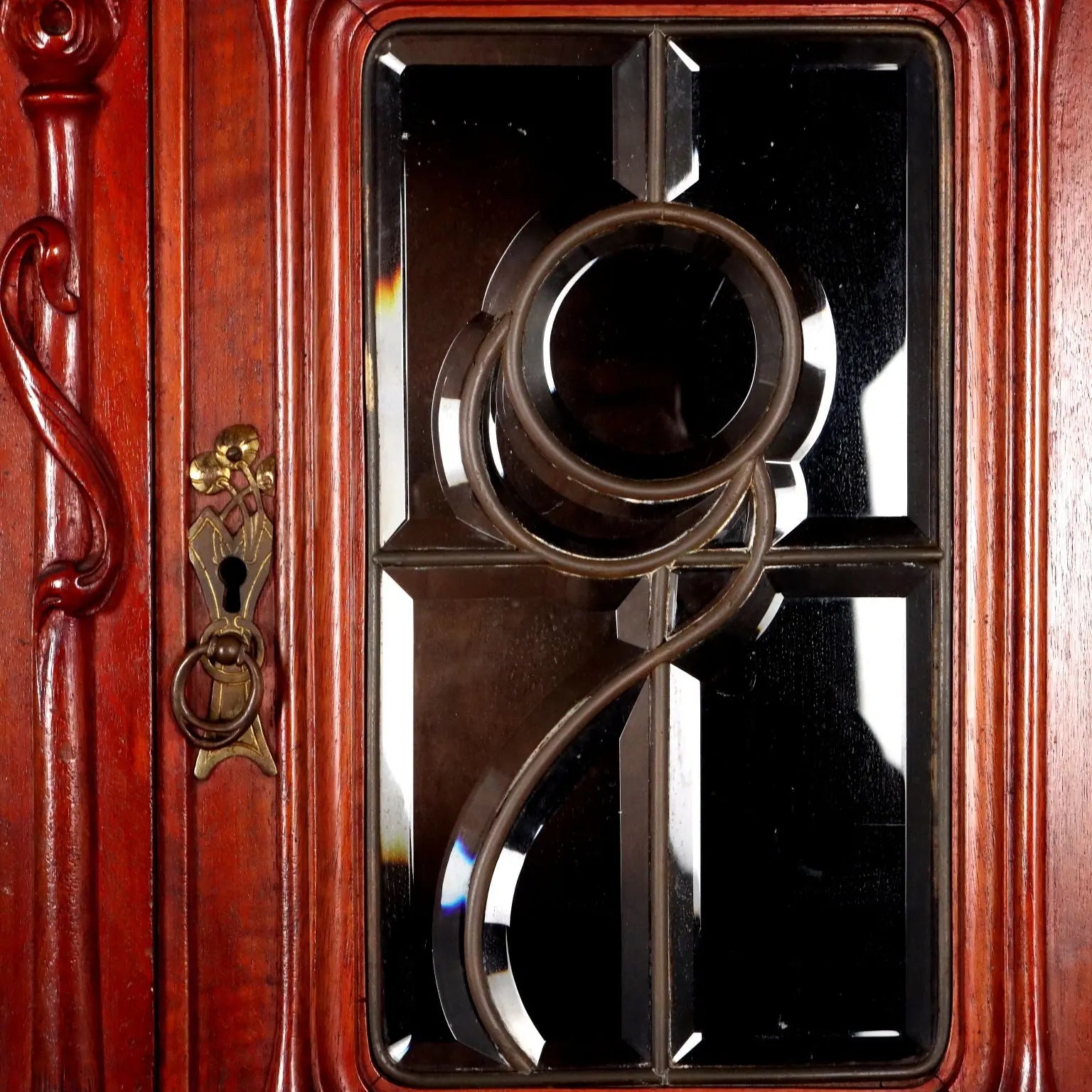 Liberty Sideboard in Walnut - Italy Late 1800s