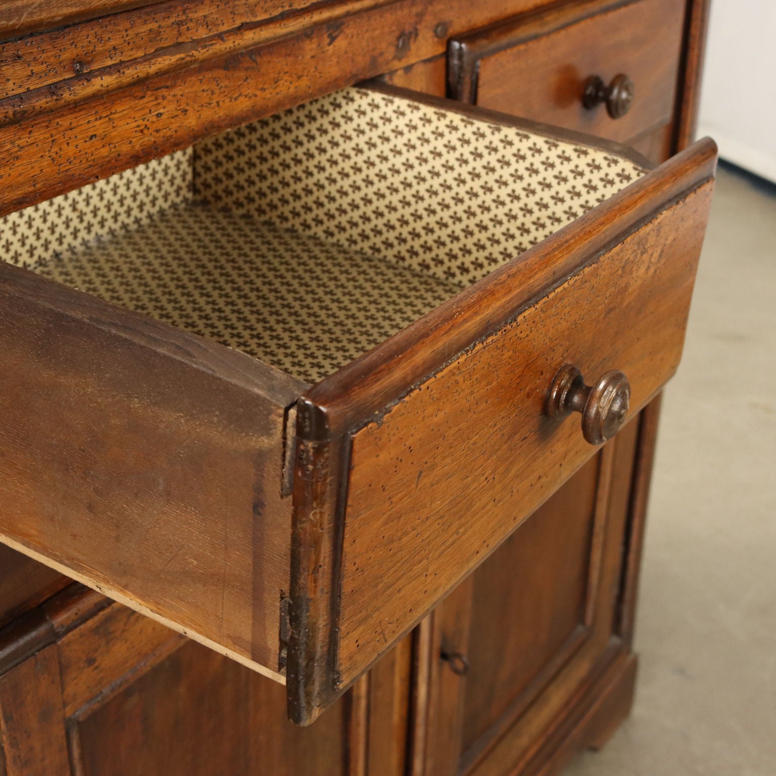  | Antiques  Cupboards