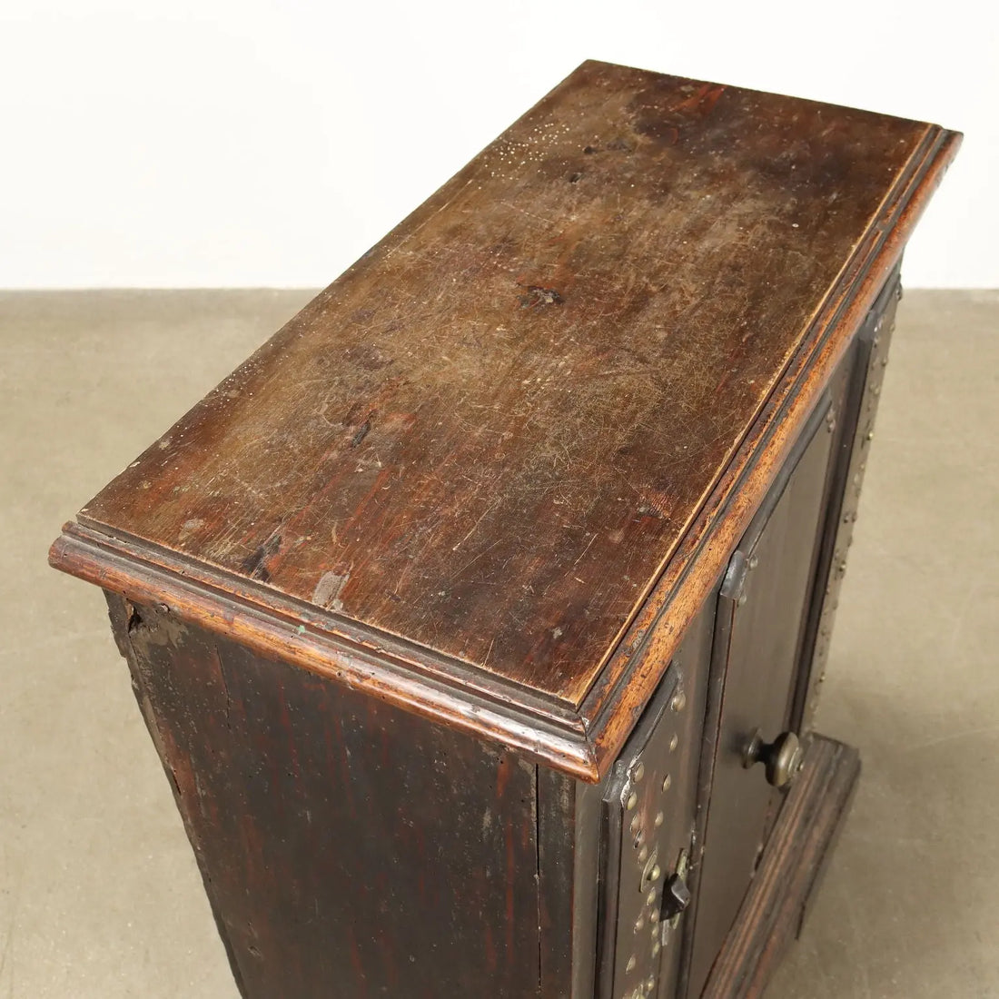 Antique Baroque Cupboard Walnut Decorations Bologna '700 - Bologna, XVIII Century | Antiques | Cupboards