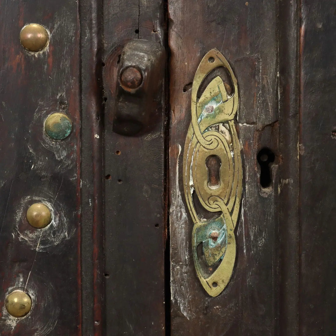 Antique Baroque Cupboard Walnut Decorations Bologna '700 - Bologna, XVIII Century | Antiques | Cupboards