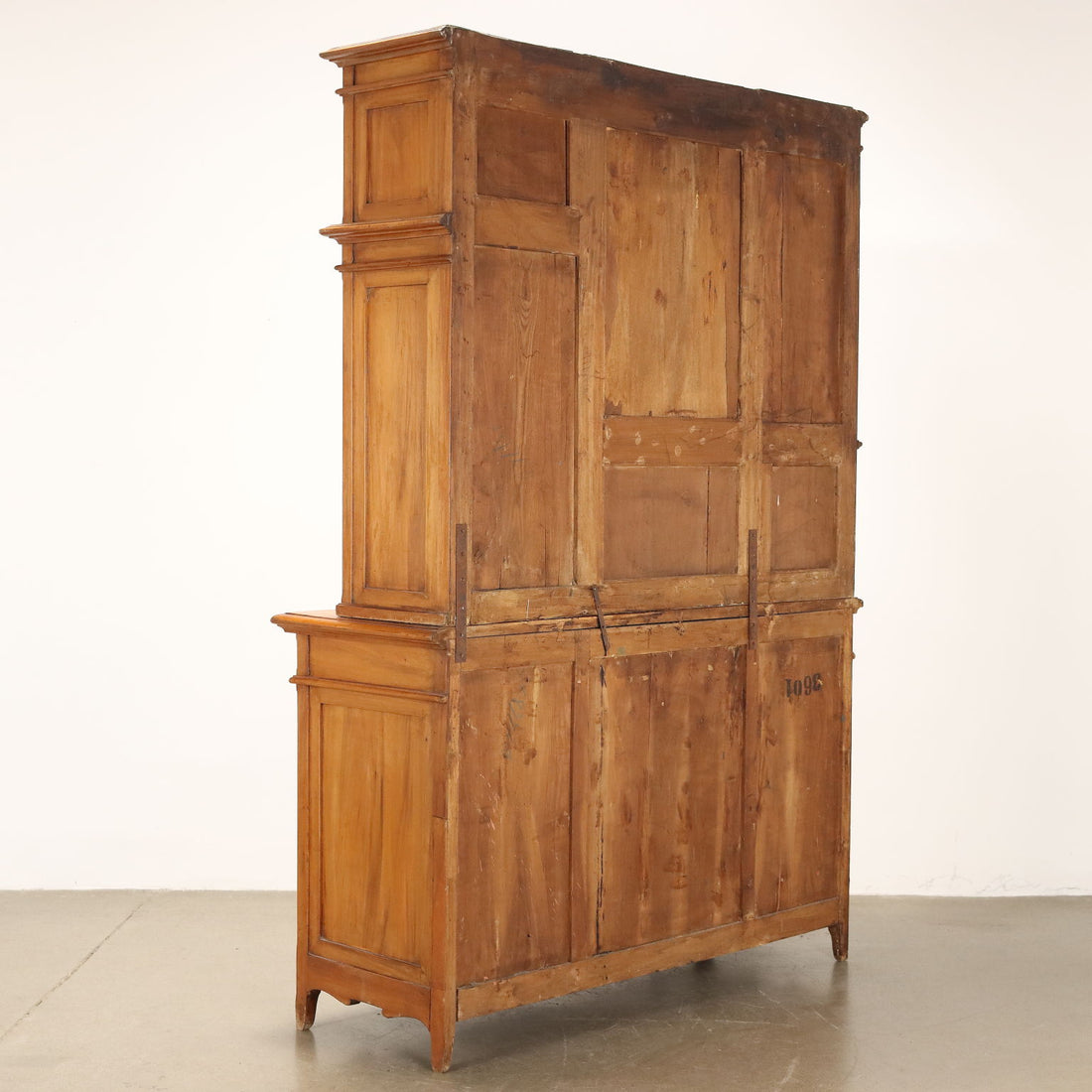  | Antiques  Cupboards