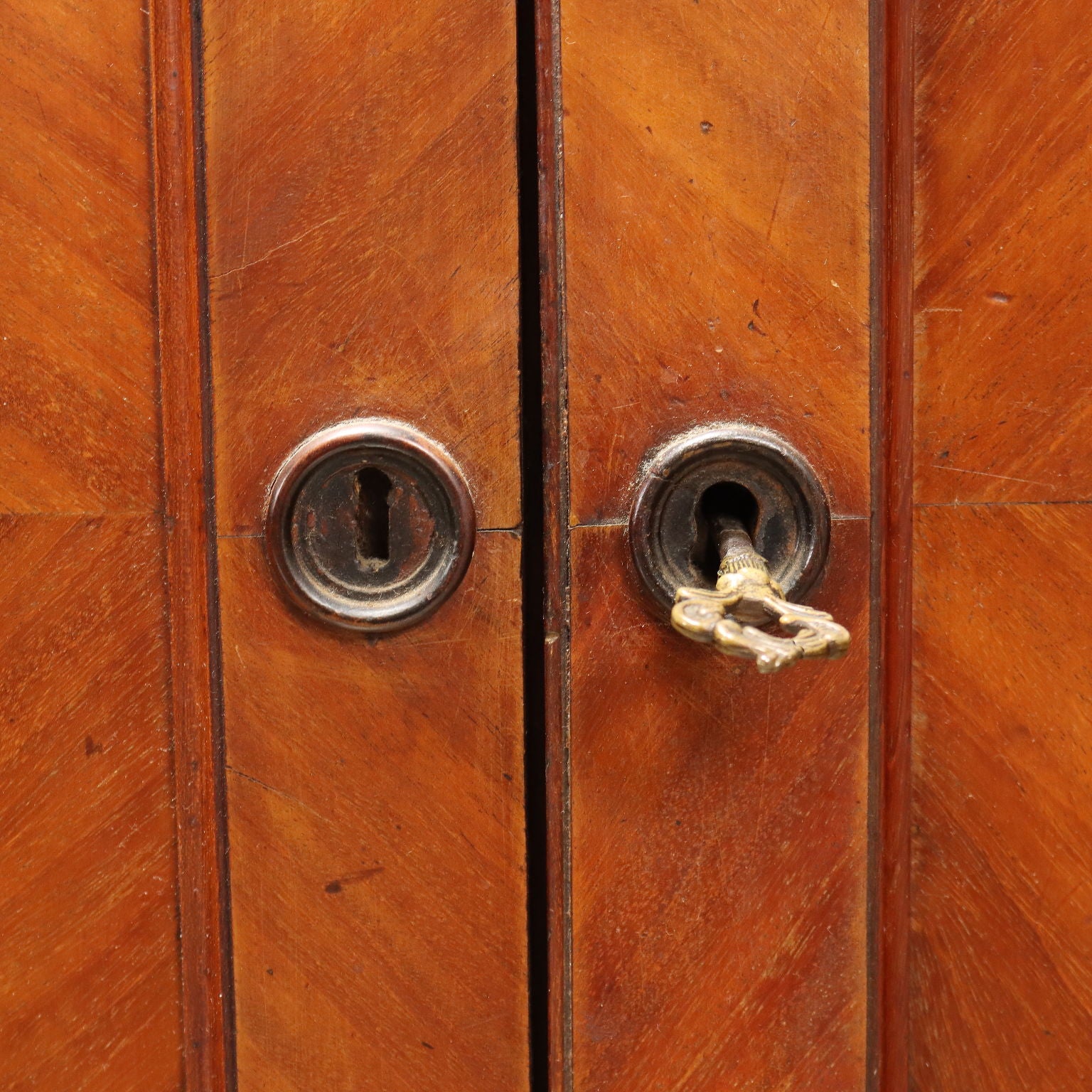  | Antiques  Cupboards