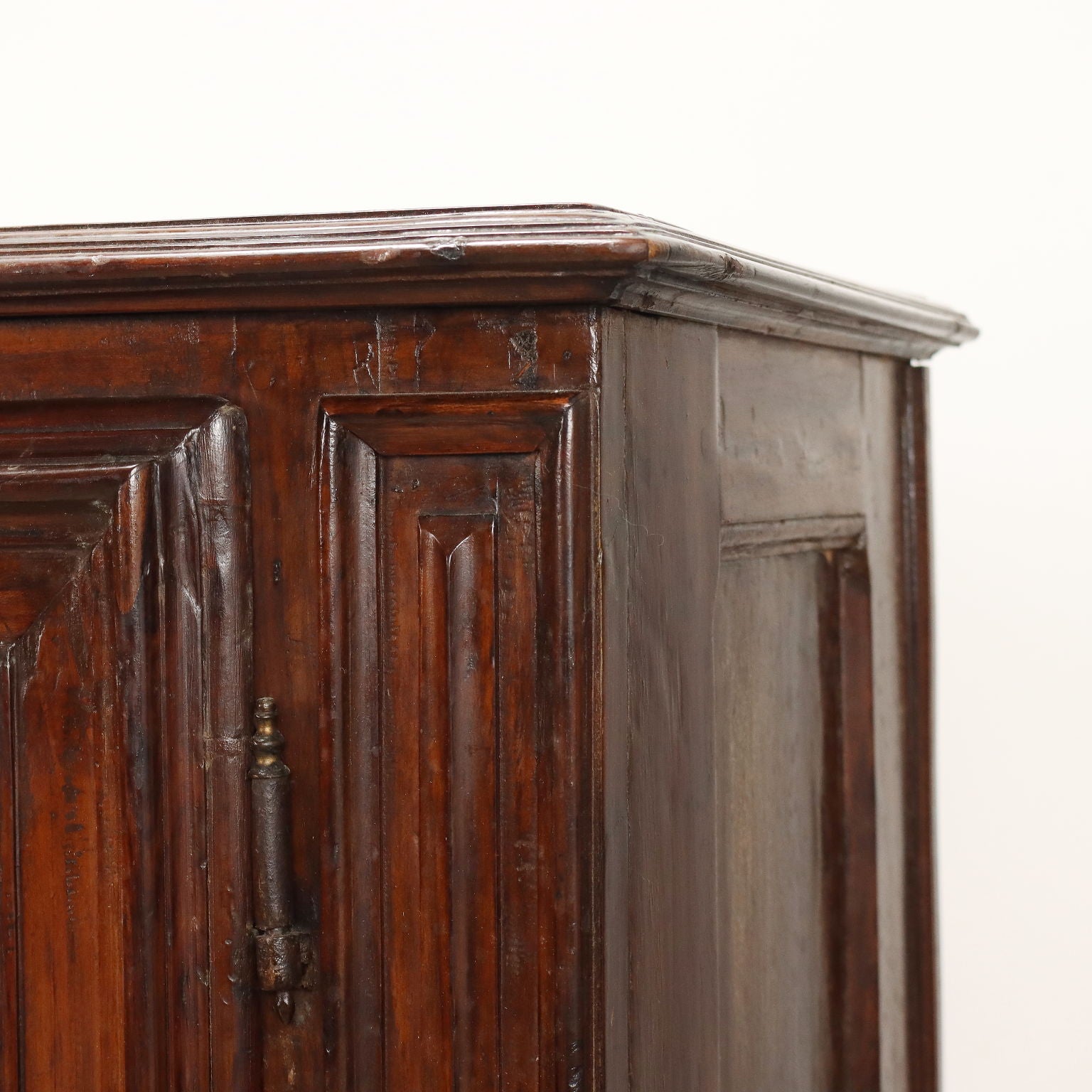  | Antiques  Cupboards