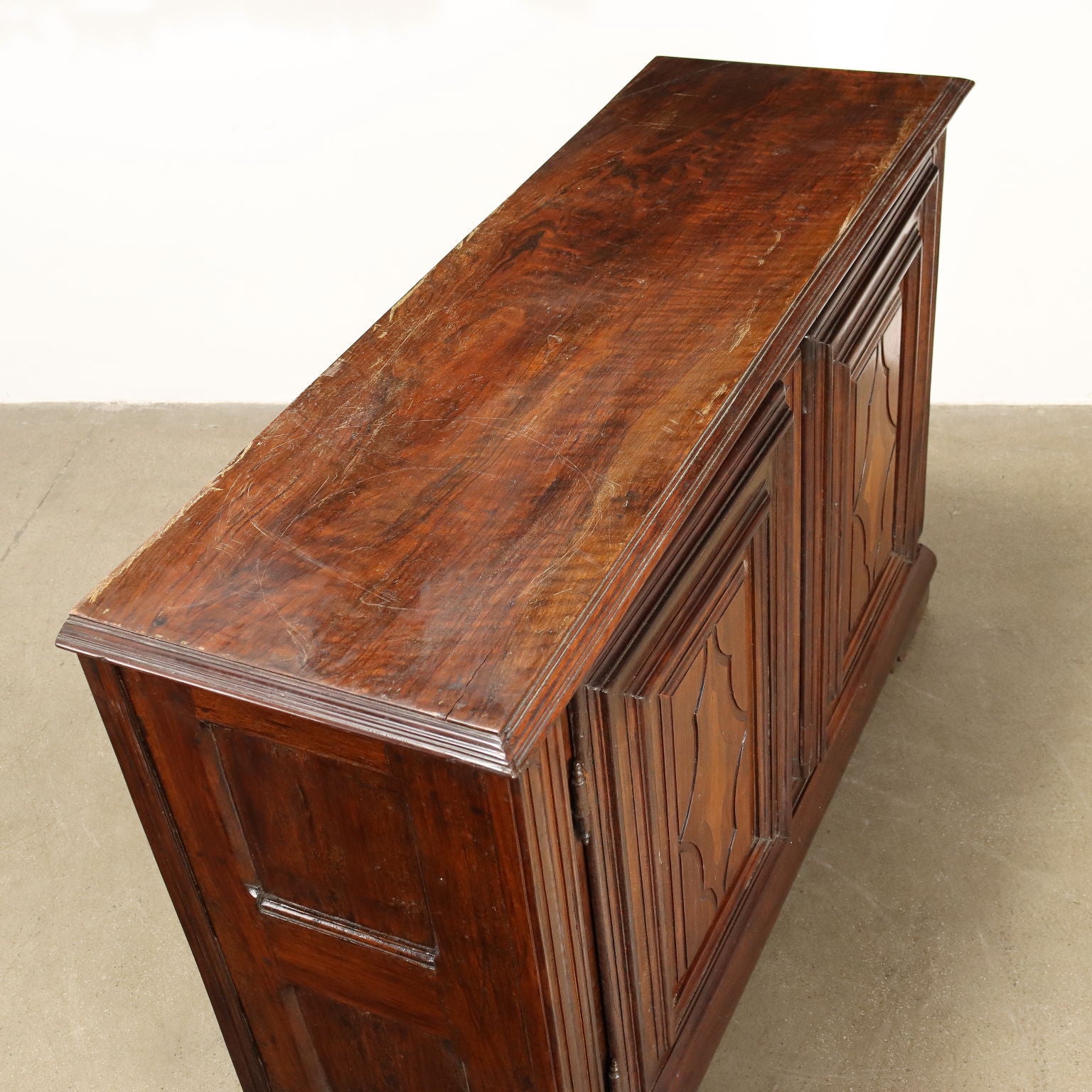  | Antiques  Cupboards