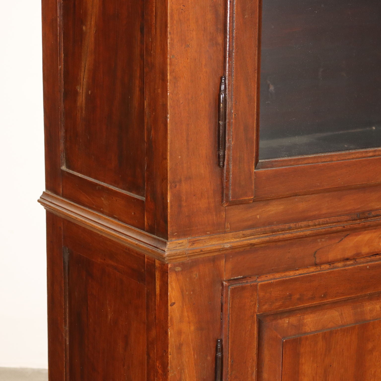  | Antiques  Cupboards