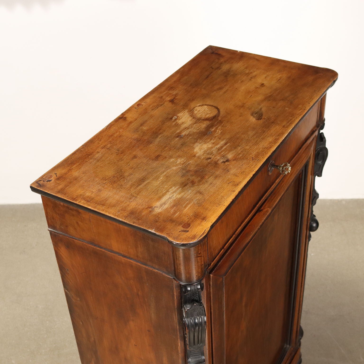  | Antiques  Cupboards