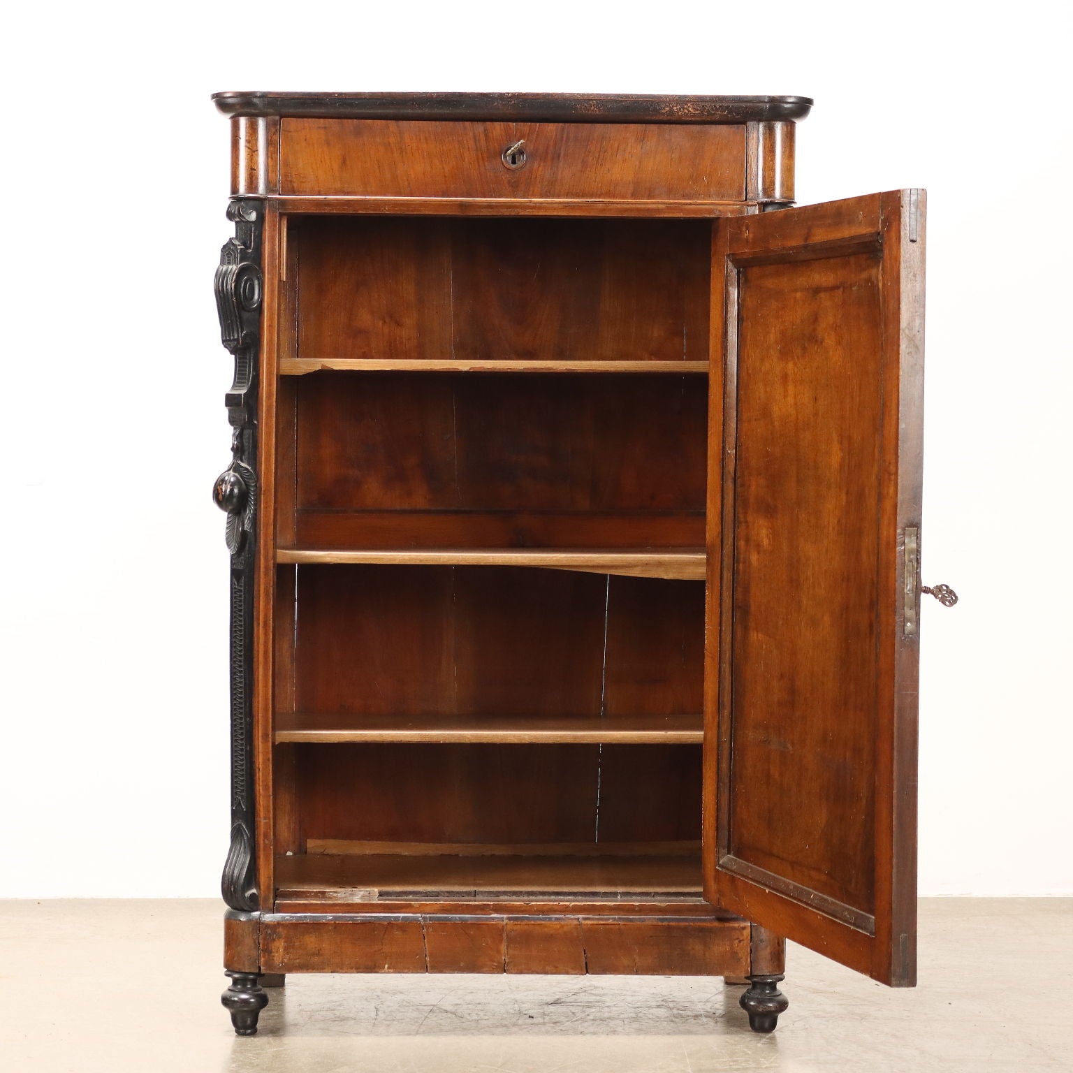  | Antiques  Cupboards