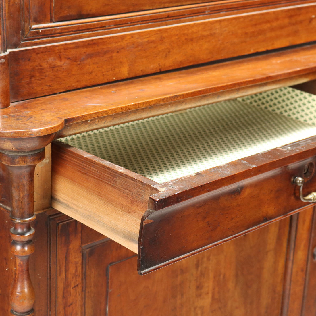  | Antiques  Cupboards