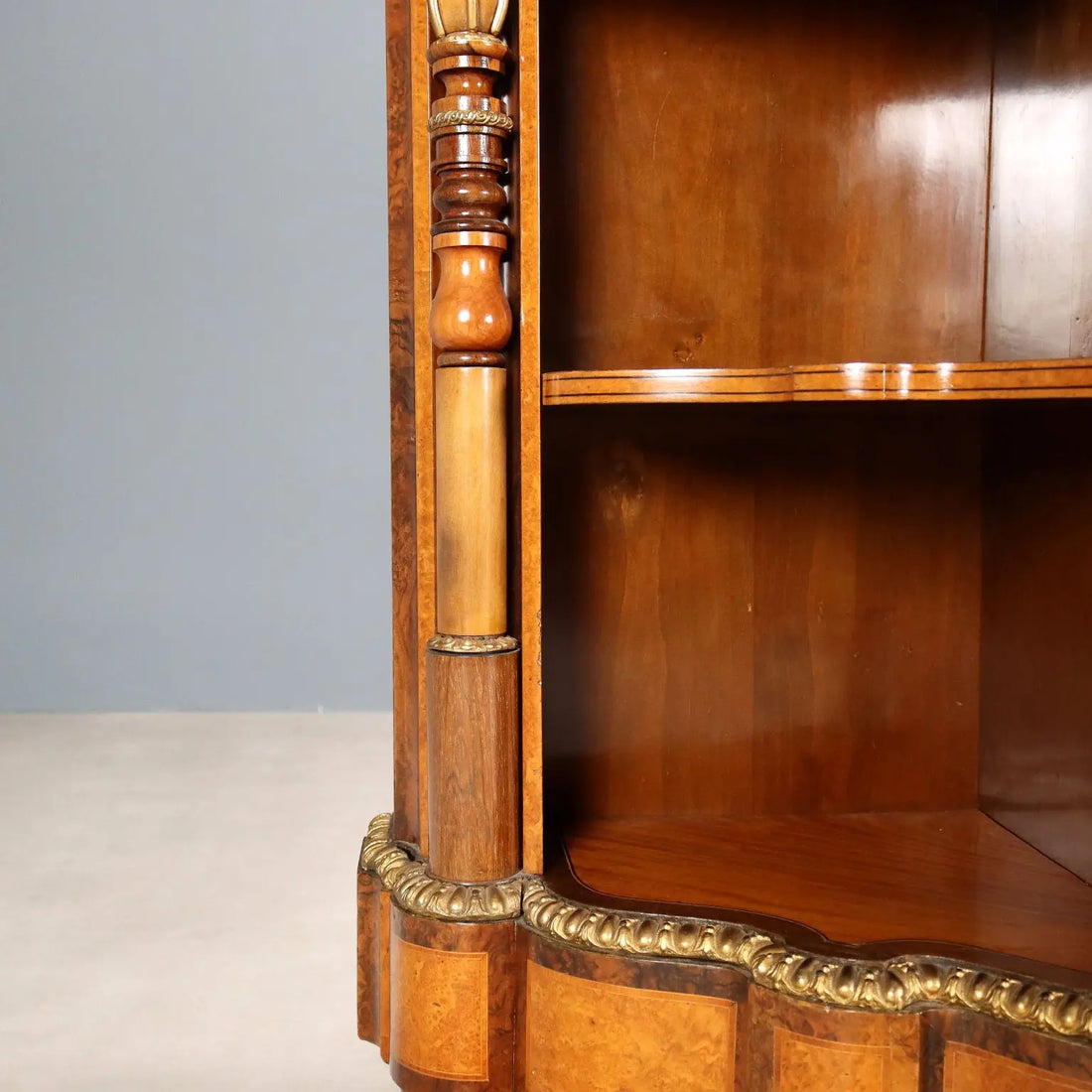 Antique Chest of Drawers Maple Burl Veneer United Kingdom XIX Century - XIX Century | Antiques | Cupboards