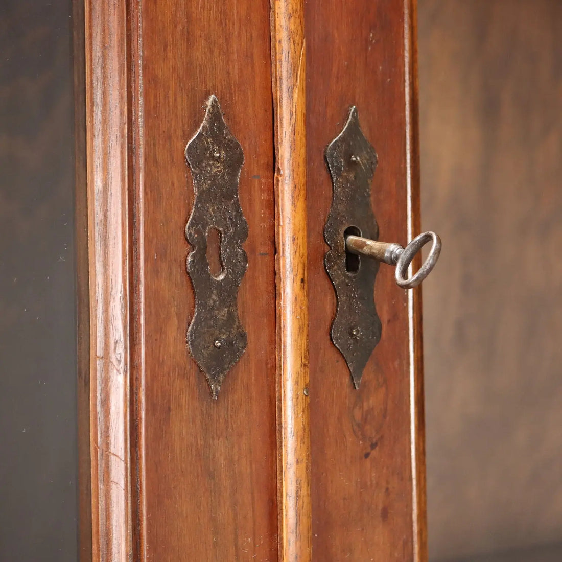 Antique Cupboard Walnut Veneer Italy XX Century - Italy, Early XX Century | Antiques | Cupboards