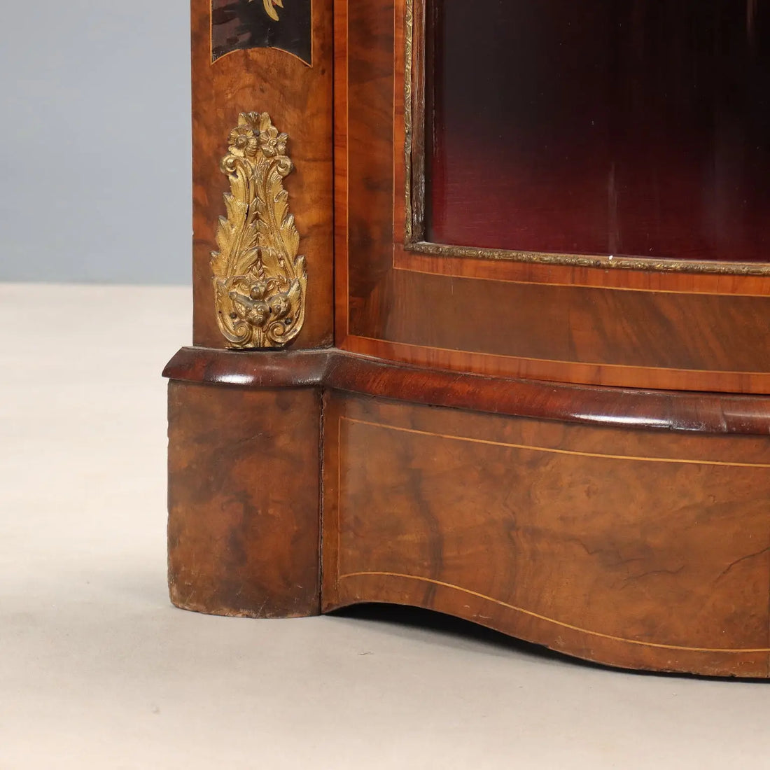 Antique Cabinet Various Wood Essences United Kingdom XIX Century