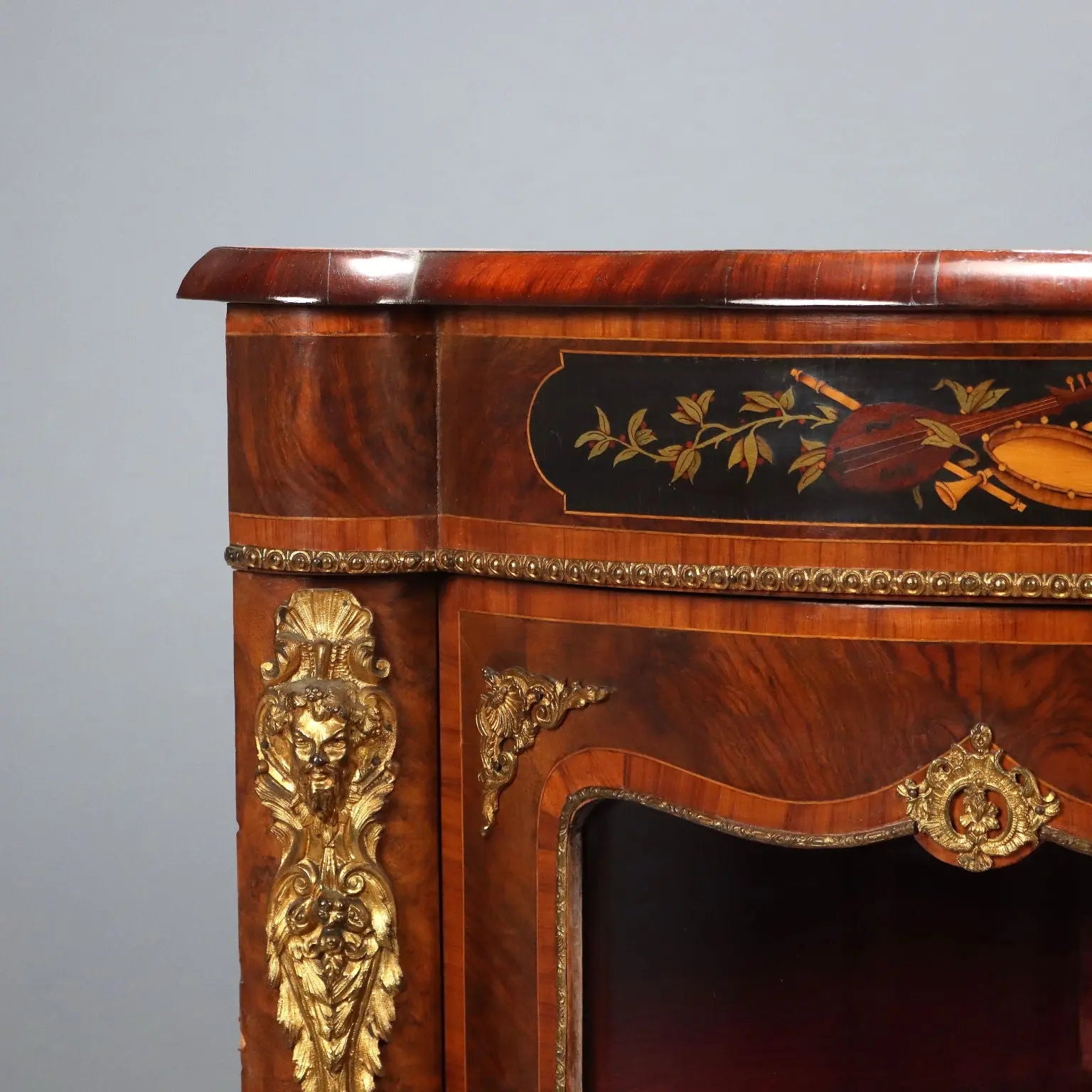 Antique Cabinet Various Wood Essences United Kingdom XIX Century