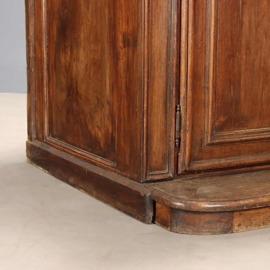Antique Cupboard Silver Fir Poplar Walnut Italy XVIII Century