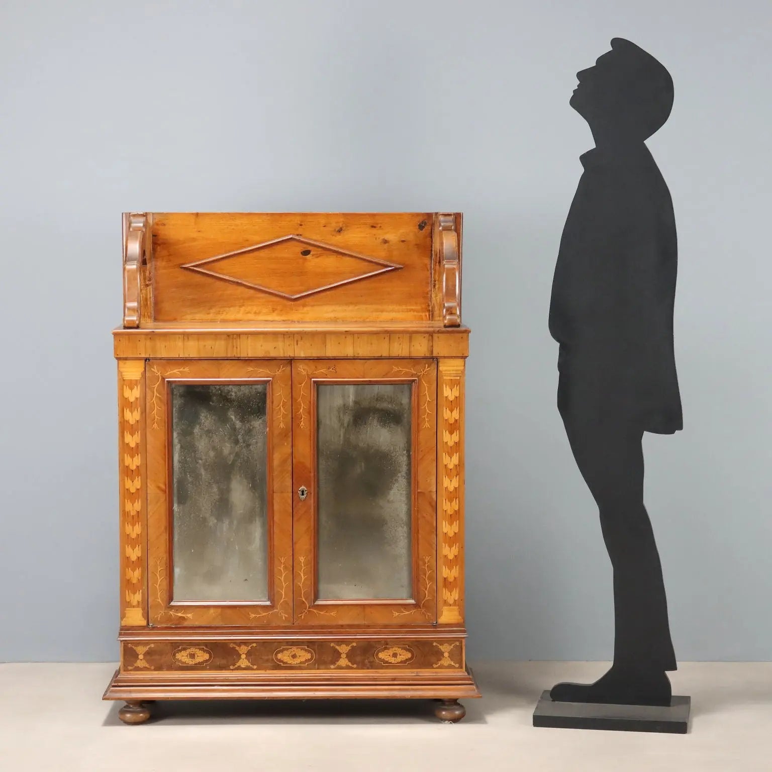Antique Cupboard Cherrywood Maple Italy XIX-XX Century