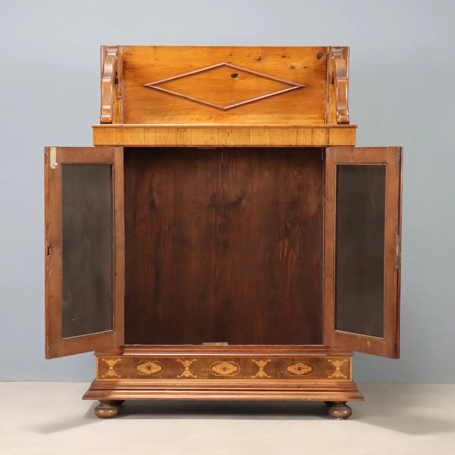 Antique Cupboard Cherrywood Maple Italy XIX-XX Century
