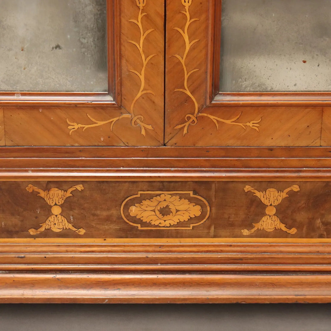 Antique Cupboard Cherrywood Maple Italy XIX-XX Century