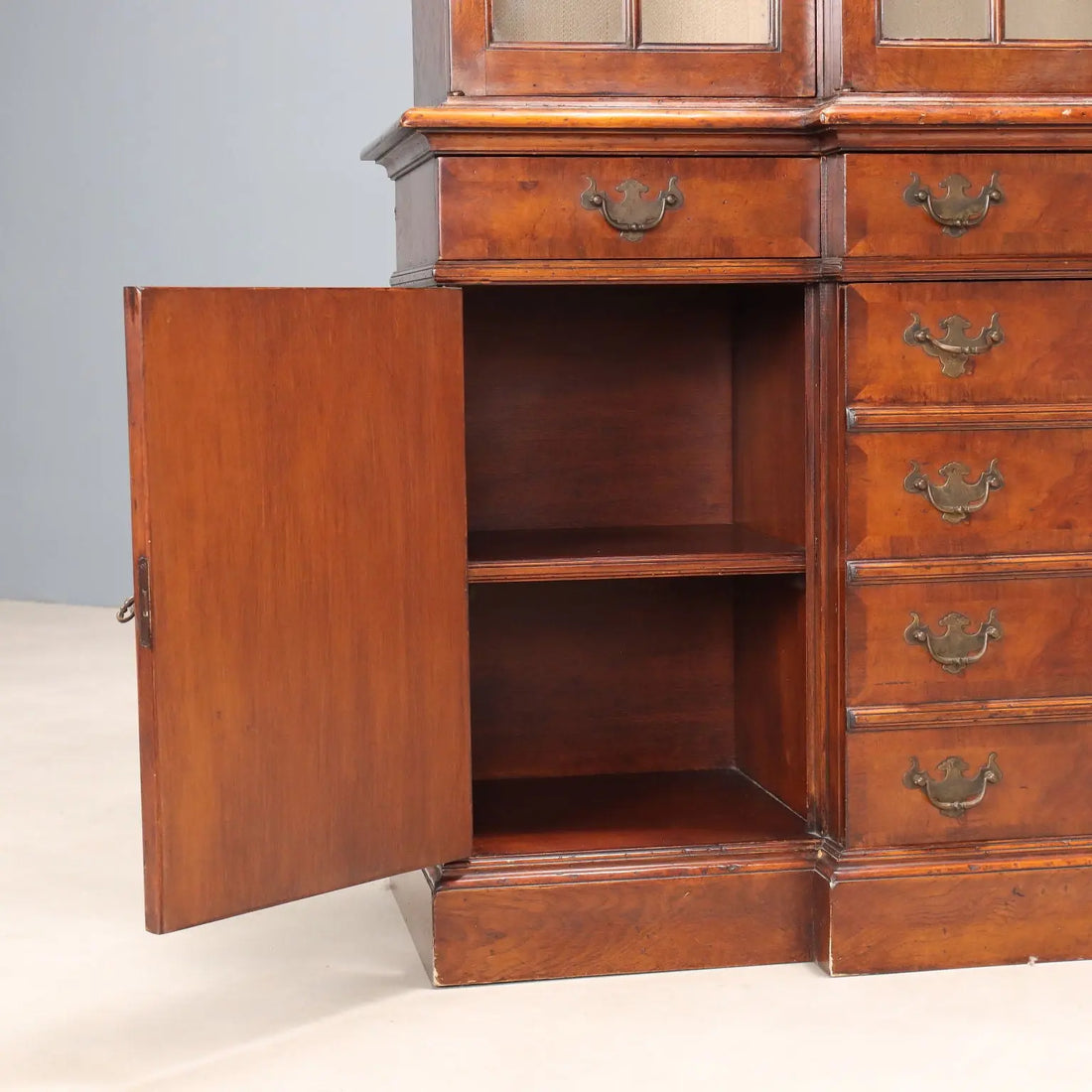 Antique Bookcase Oak 4 Doors United Kingdom XX Century