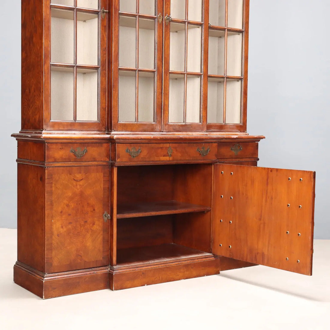 Antique Bookcase Oak 4 Doors United Kingdom XX Century