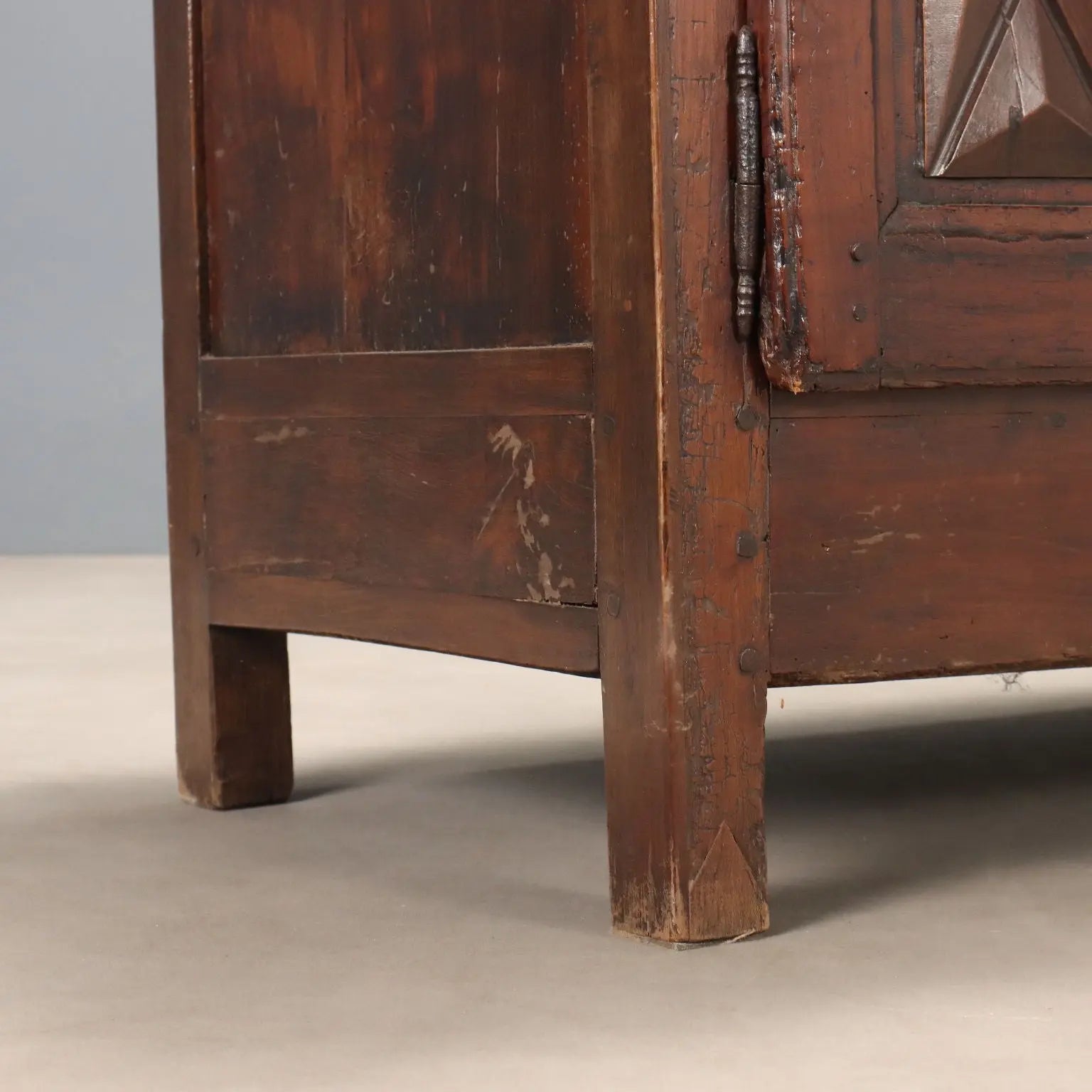 Antique Cupboard Various Wood Essences Italy XVIII Century