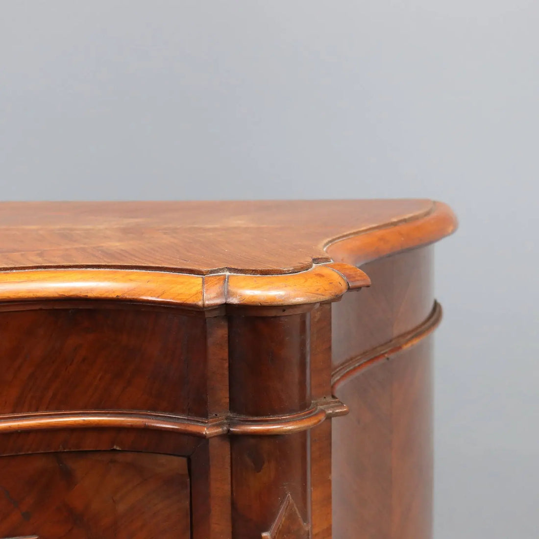 Umbertine Sideboard in Walnut - 19th Century