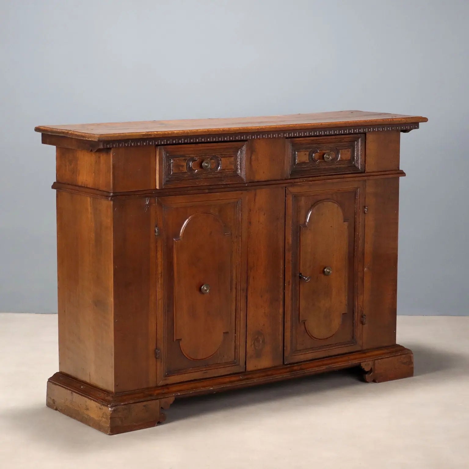 Baroque Walnut and Fir Sideboard - Italy 20th Century