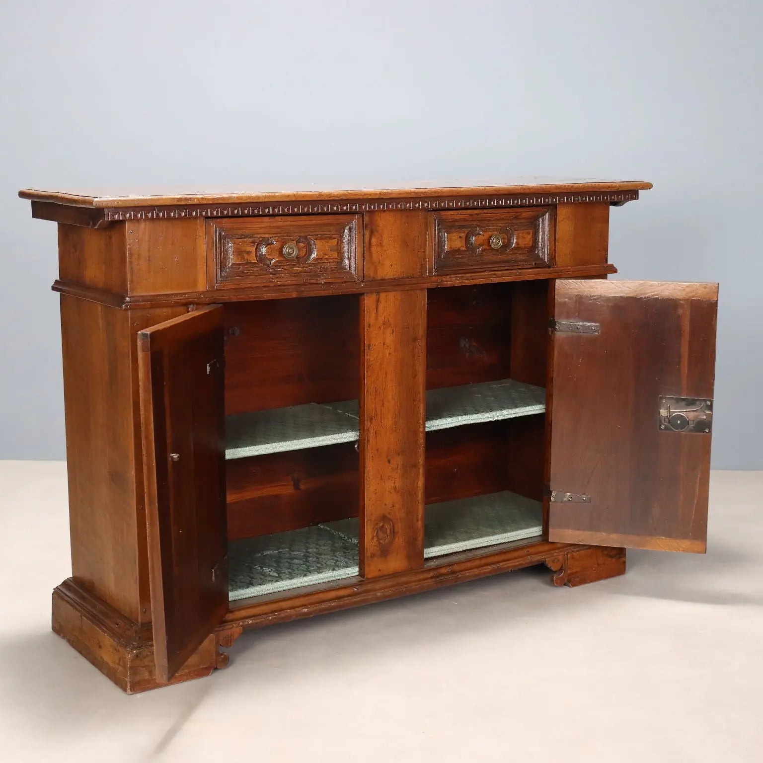 Baroque Walnut and Fir Sideboard - Italy 20th Century