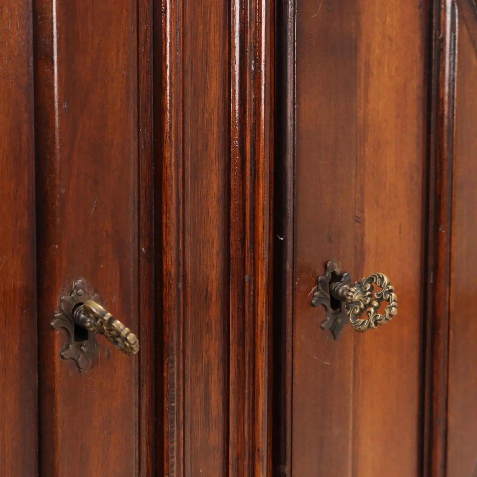 Baroque Walnut Sideboard with Plate Rack, Italy 20th Century