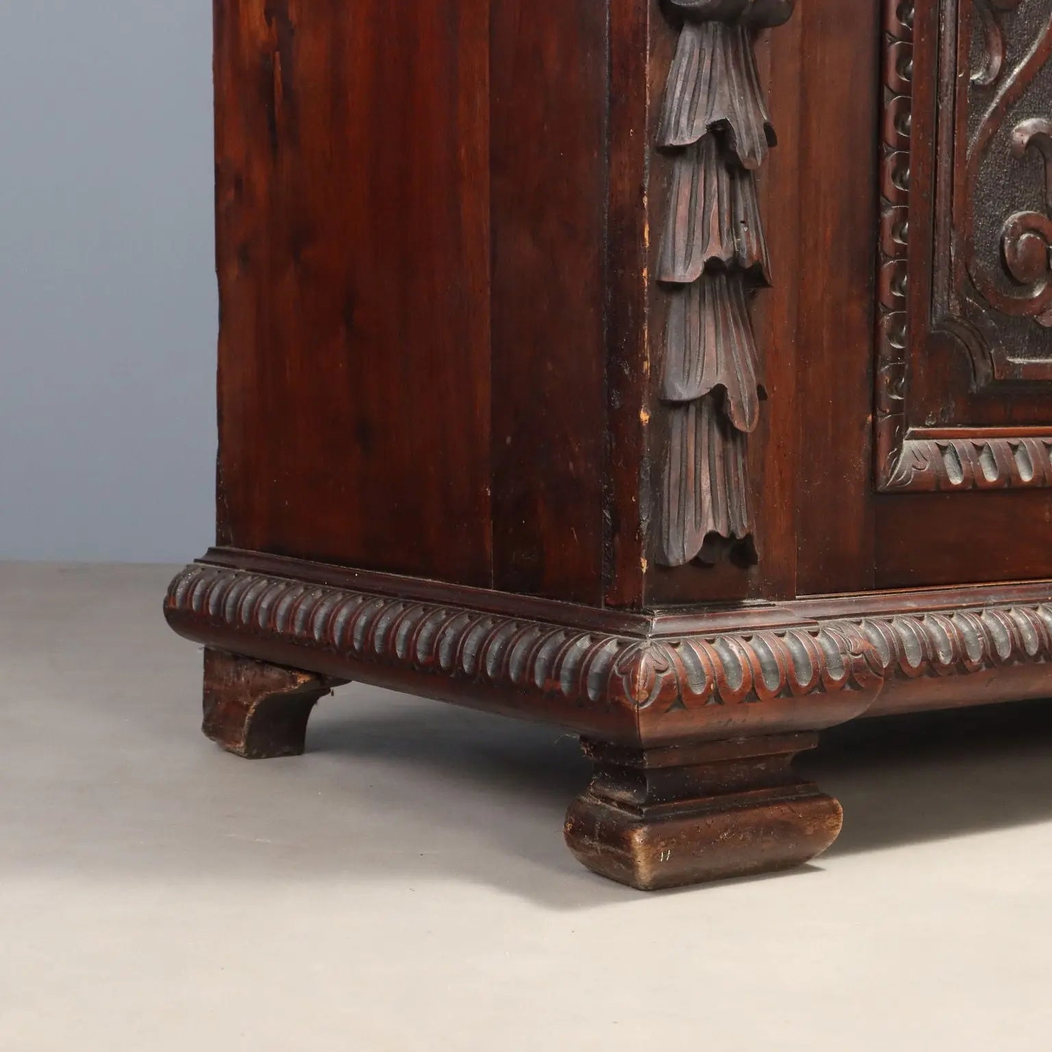 Antique Cupboard Neo-Renaissance Walnut Italy XIX Century