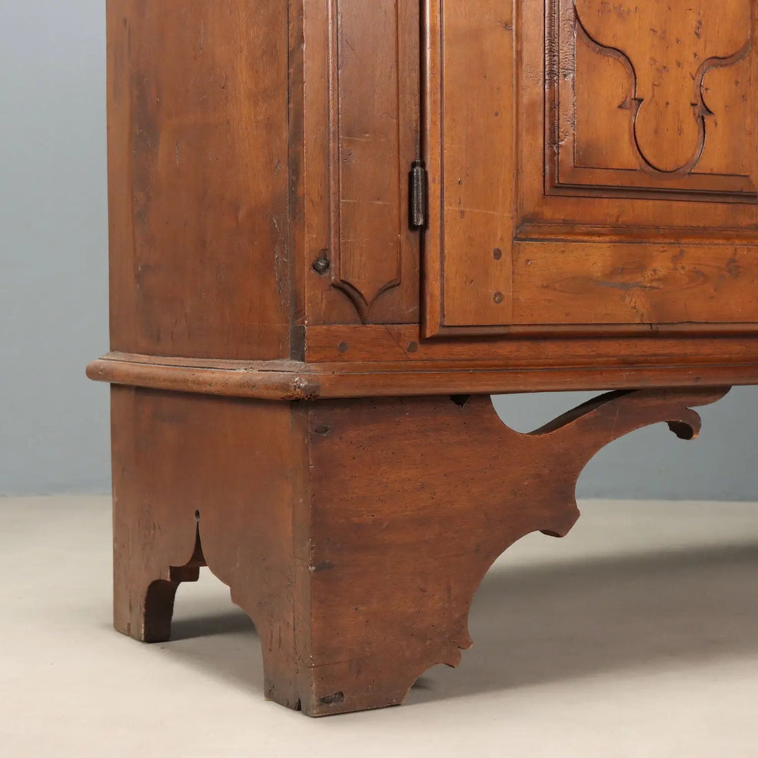 Baroque Walnut Sideboard - Italy 19th Century