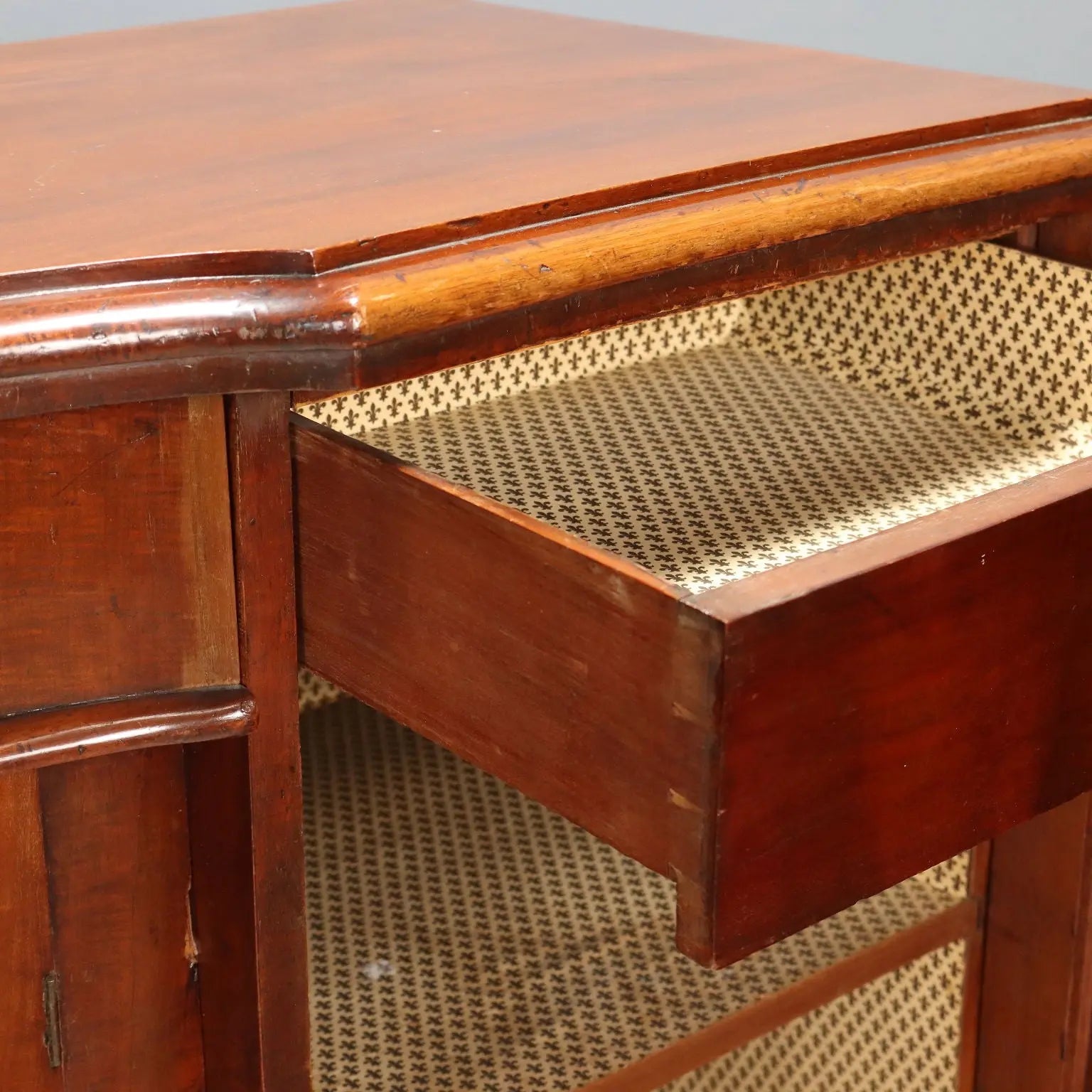 Antique Cupboard Mahogany Drawer United Kingdom XIX Century