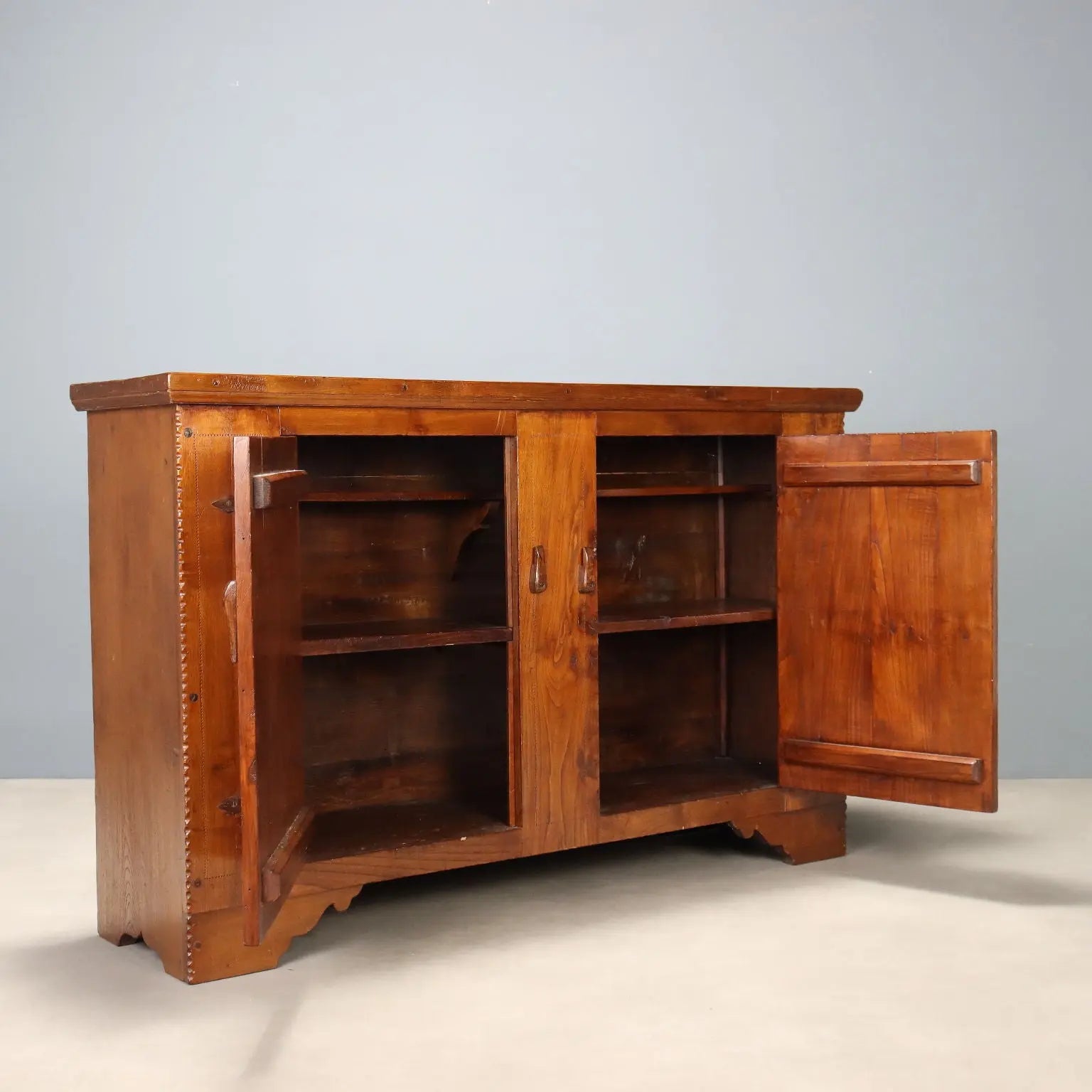 Chestnut Sideboard Trentino 20th Century