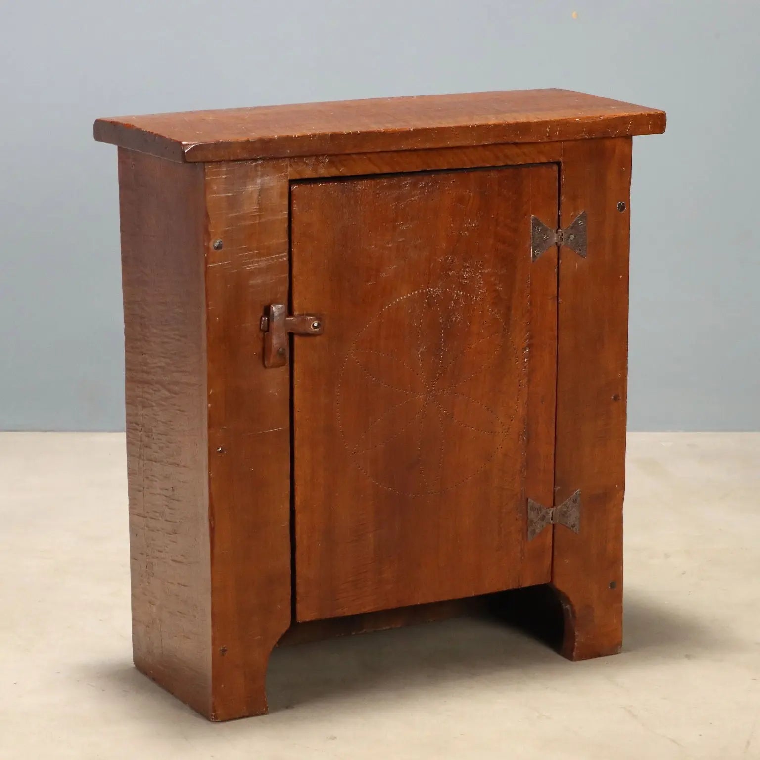 Walnut Credenza with Floral Engraving 19th Century