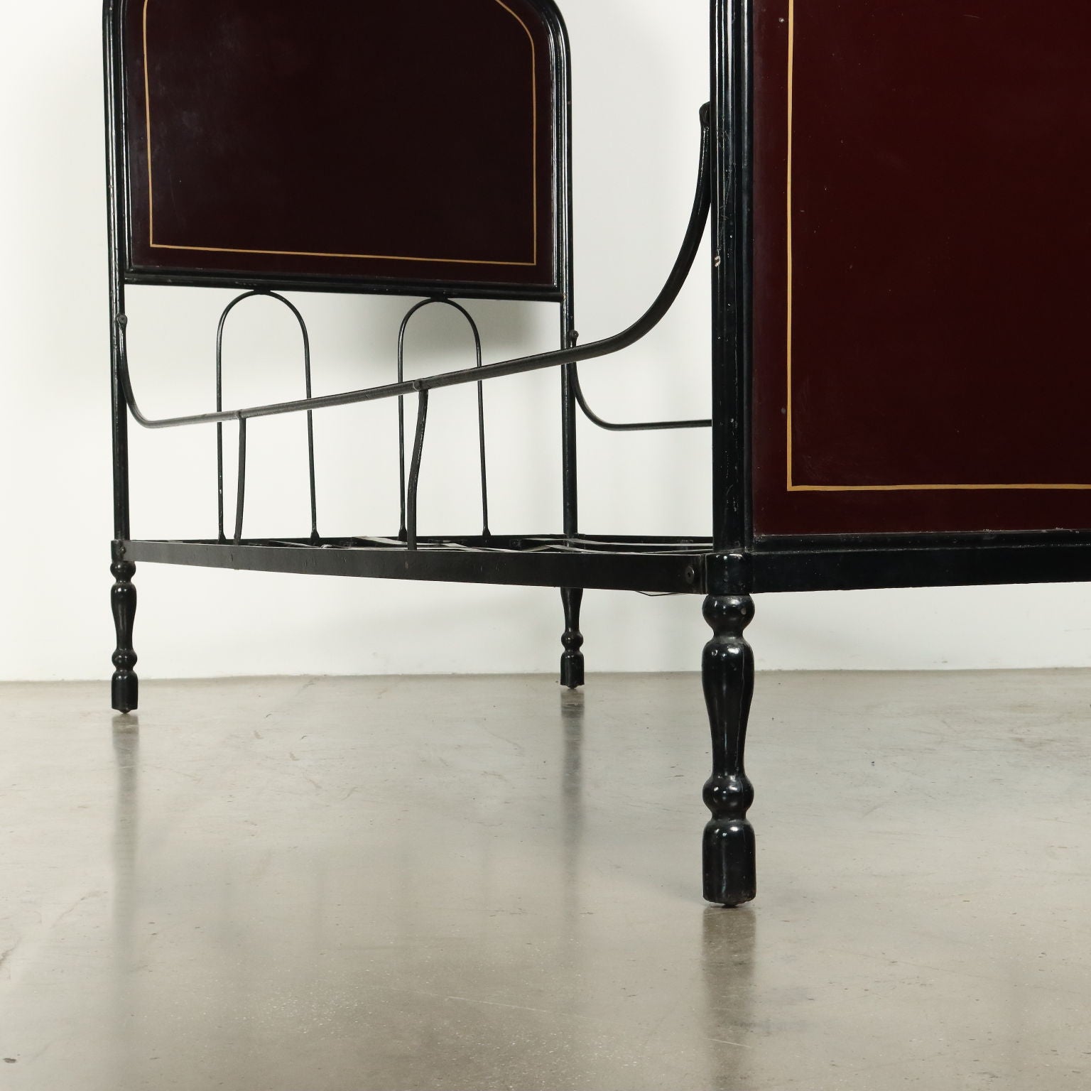  | Antiques  Beds & Headboards