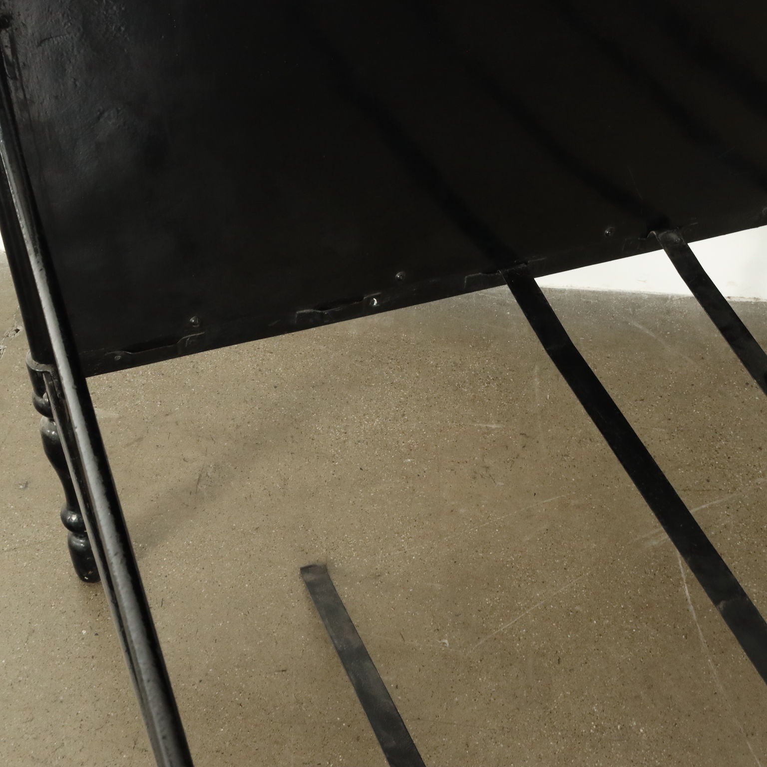  | Antiques  Beds & Headboards