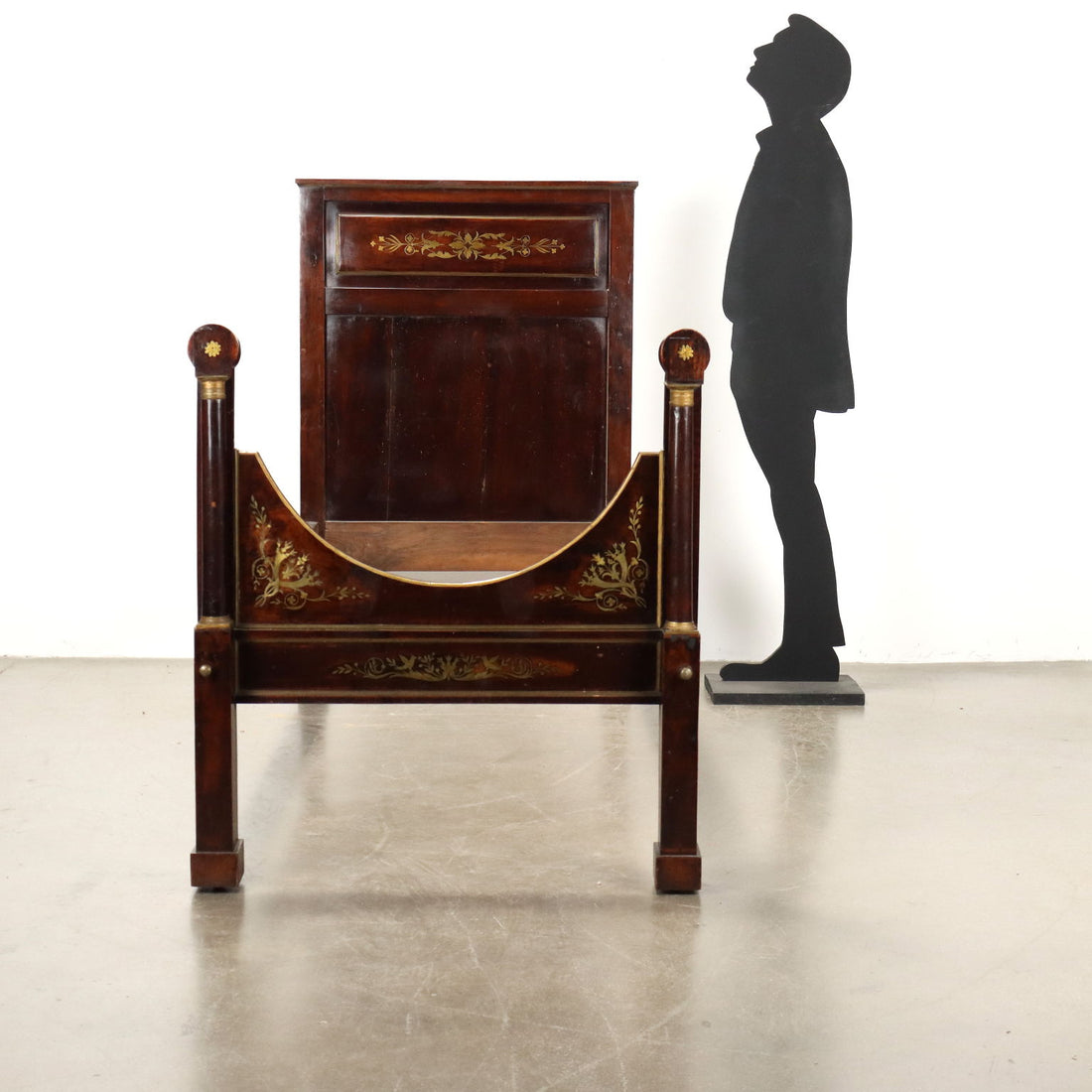  | Antiques  Beds & Headboards